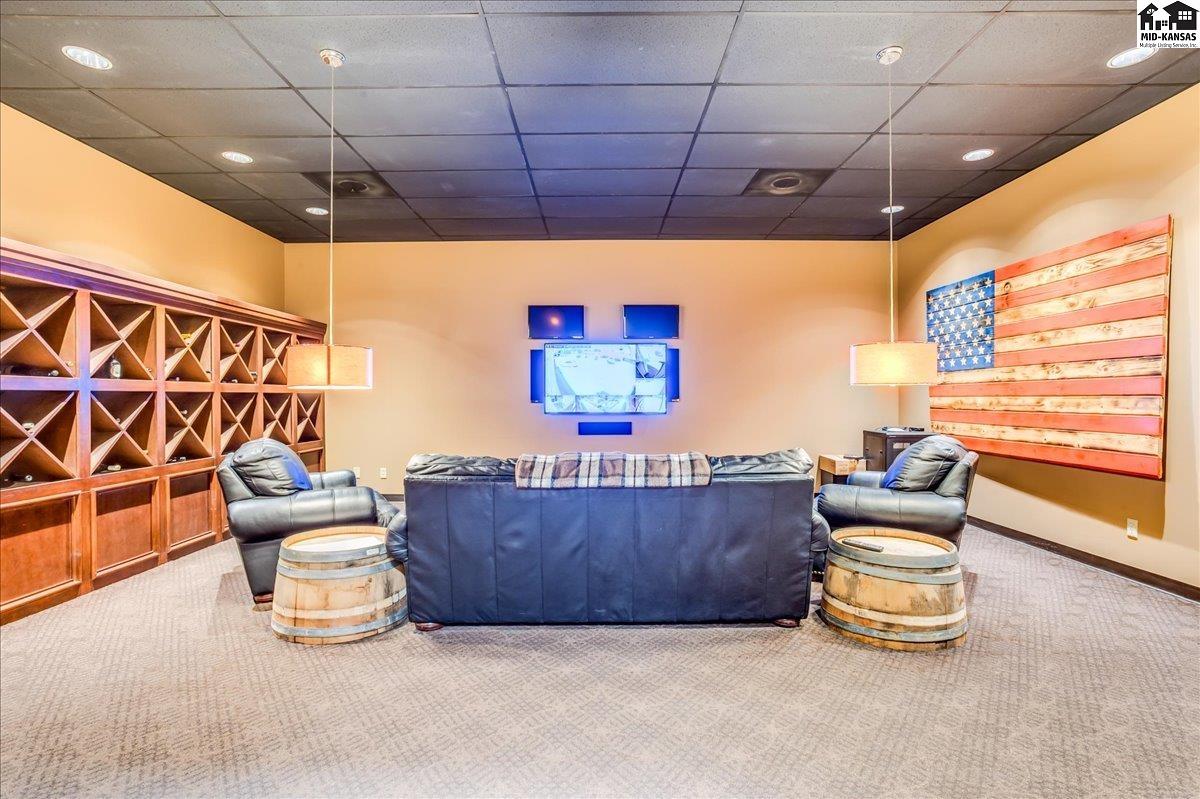 722 E 4th Avenue Hutchinson KS 67501