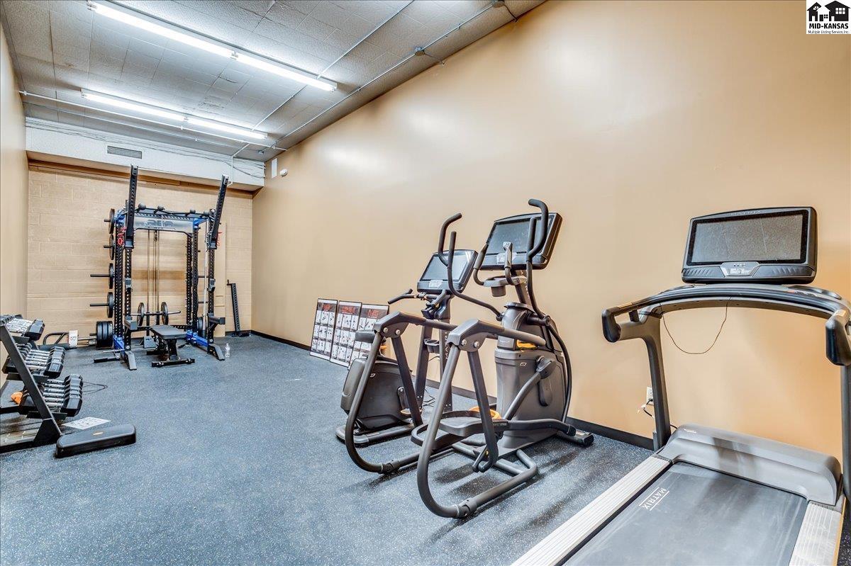 722 E 4th Avenue Hutchinson KS 67501