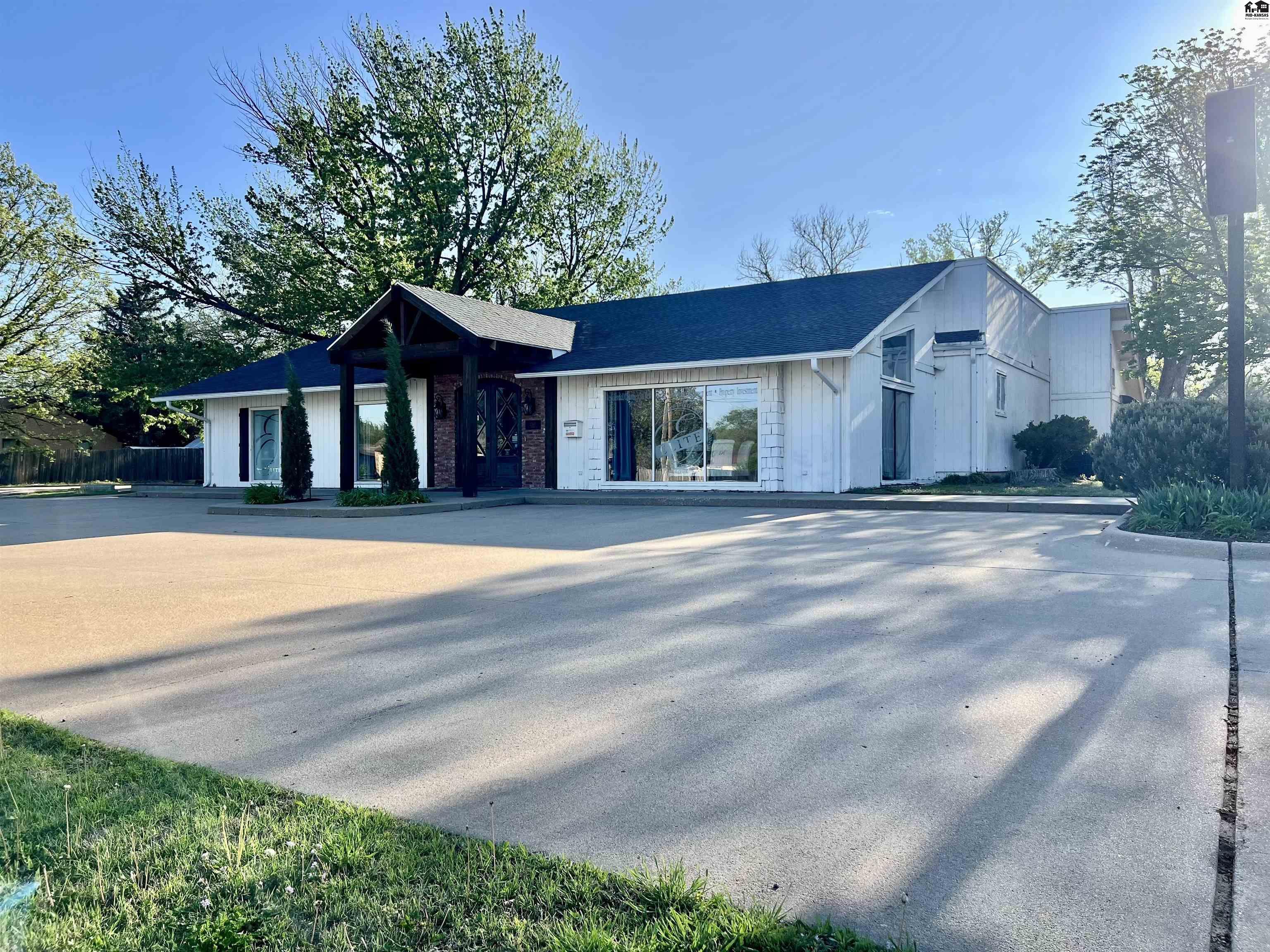 2300 N Lorraine Street Hutchinson KS 67502