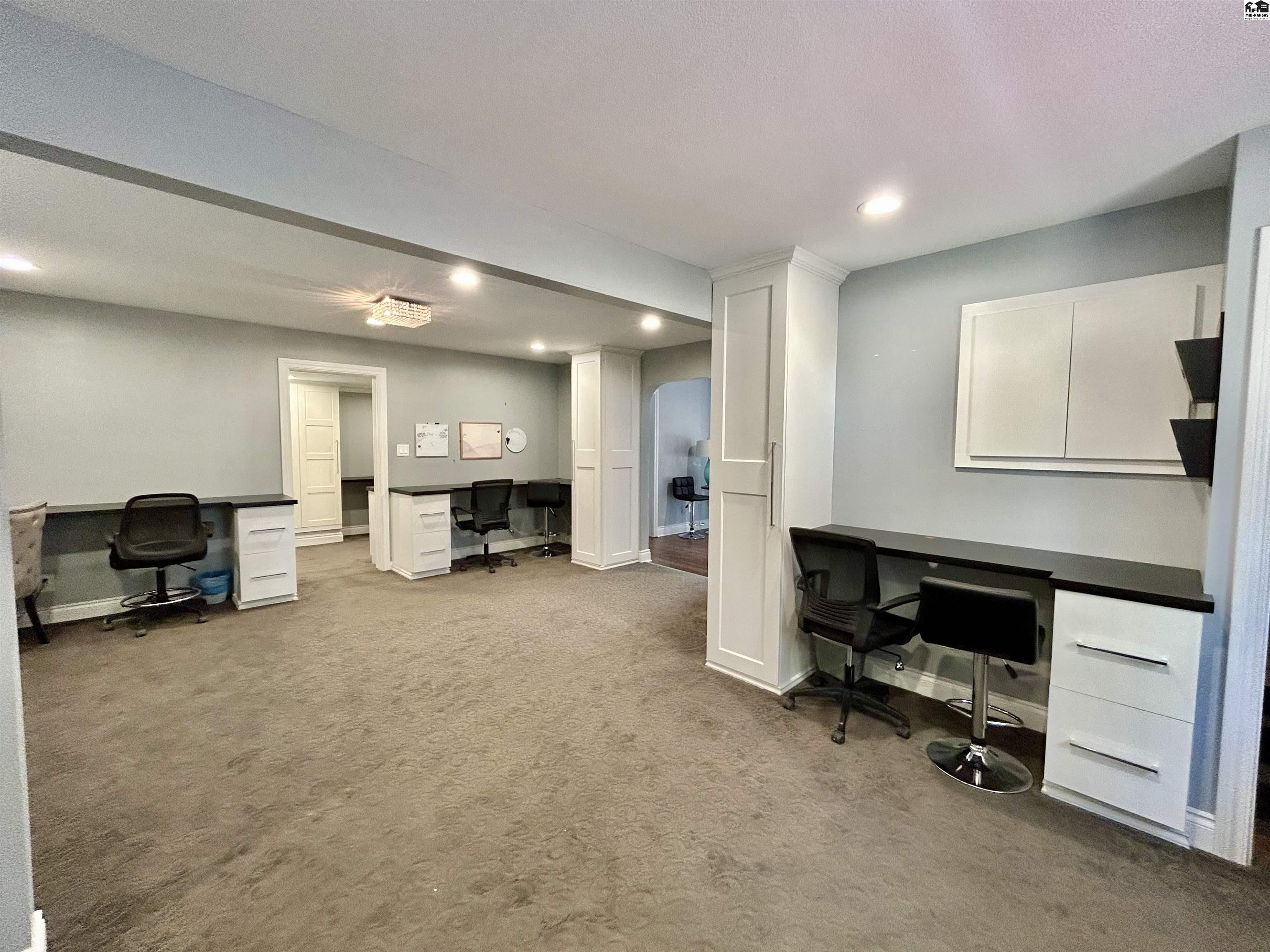 2300 N Lorraine Street Hutchinson KS 67502