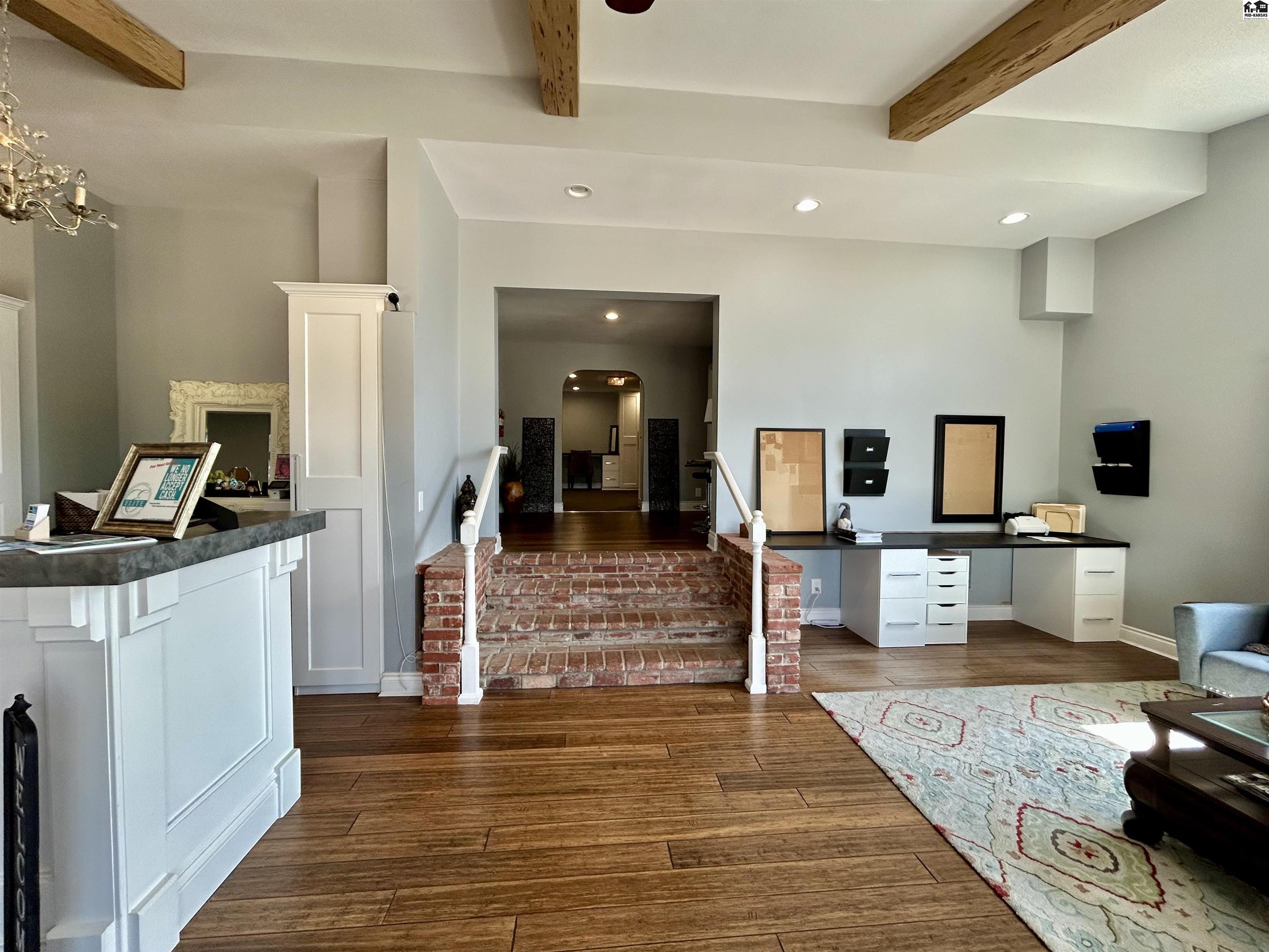 2300 N Lorraine Street Hutchinson KS 67502