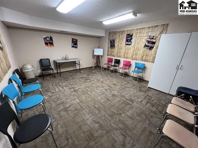 1319 E 17th Avenue Hutchinson KS 67501