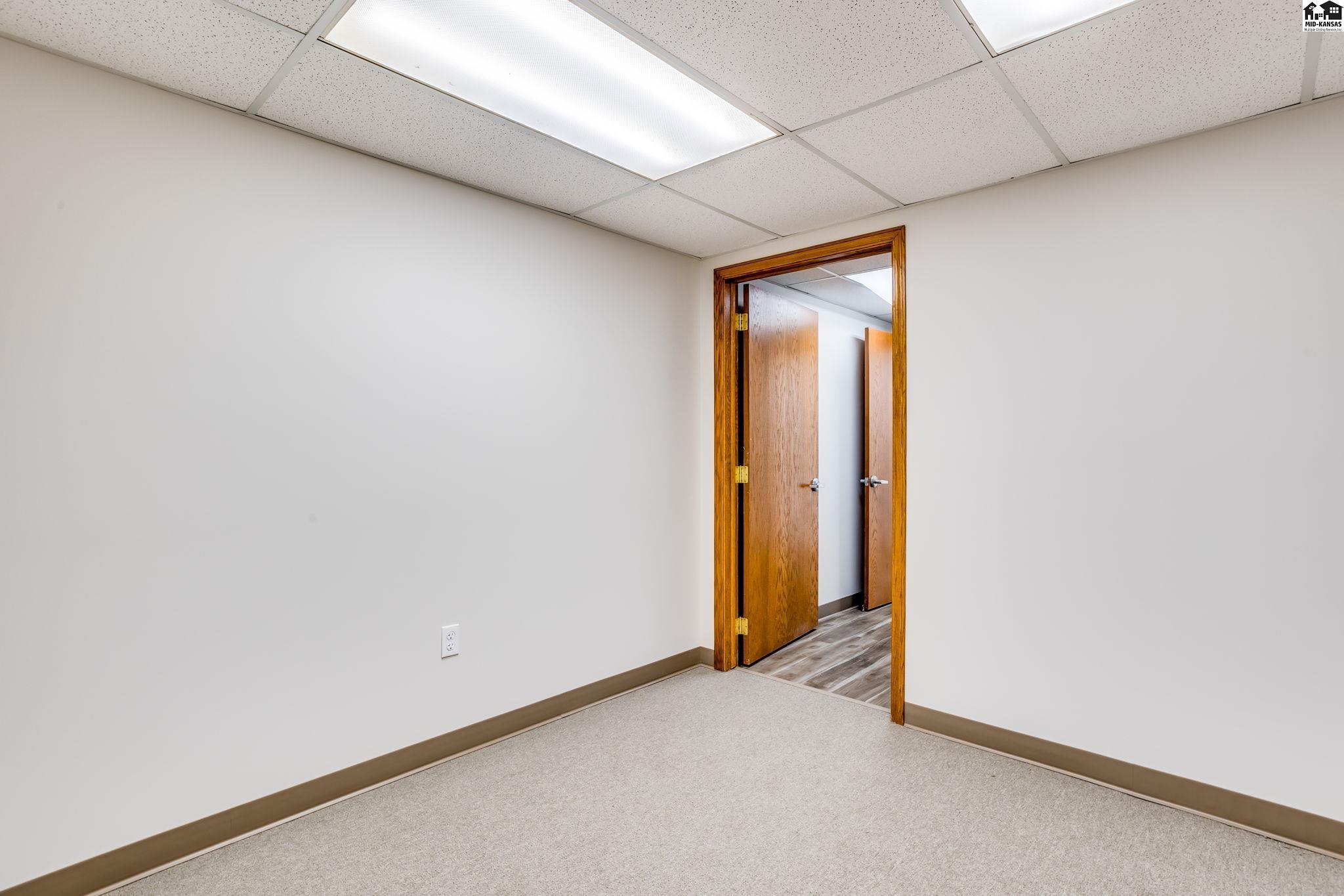 2021 E 4th Avenue Hutchinson KS 67501