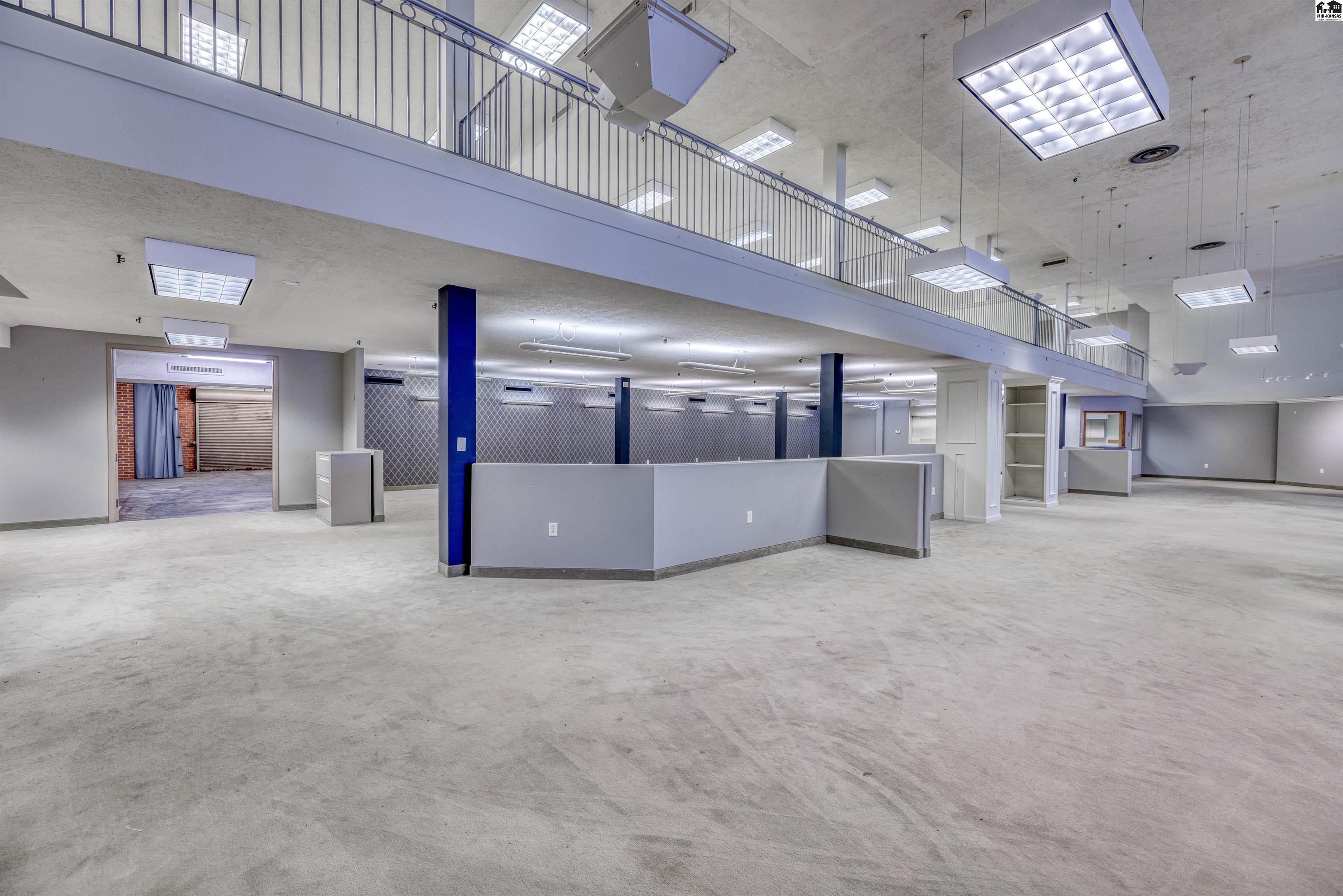 11 N Main Hutchinson KS 67501