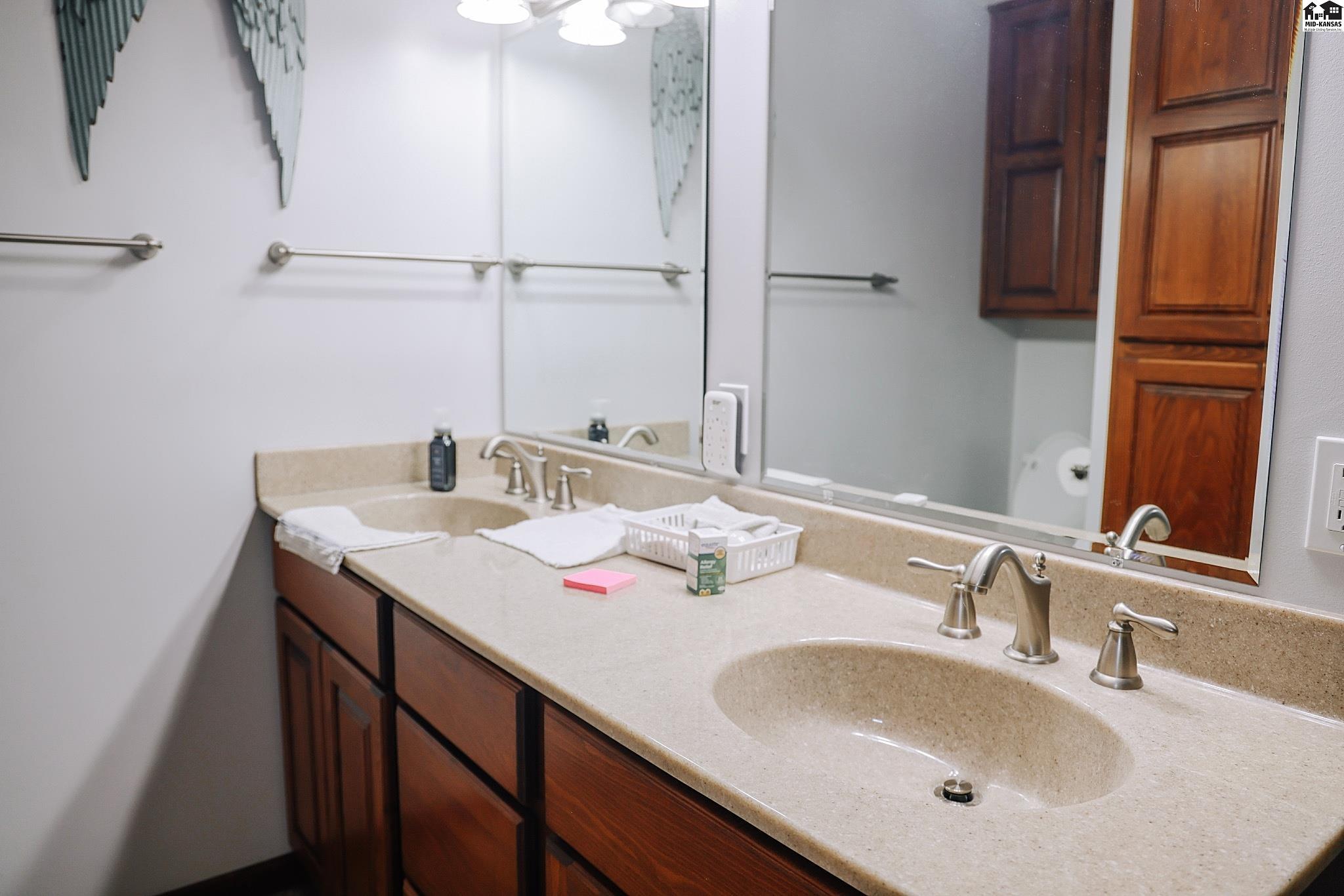 2 N Main Street Hutchinson KS 67501