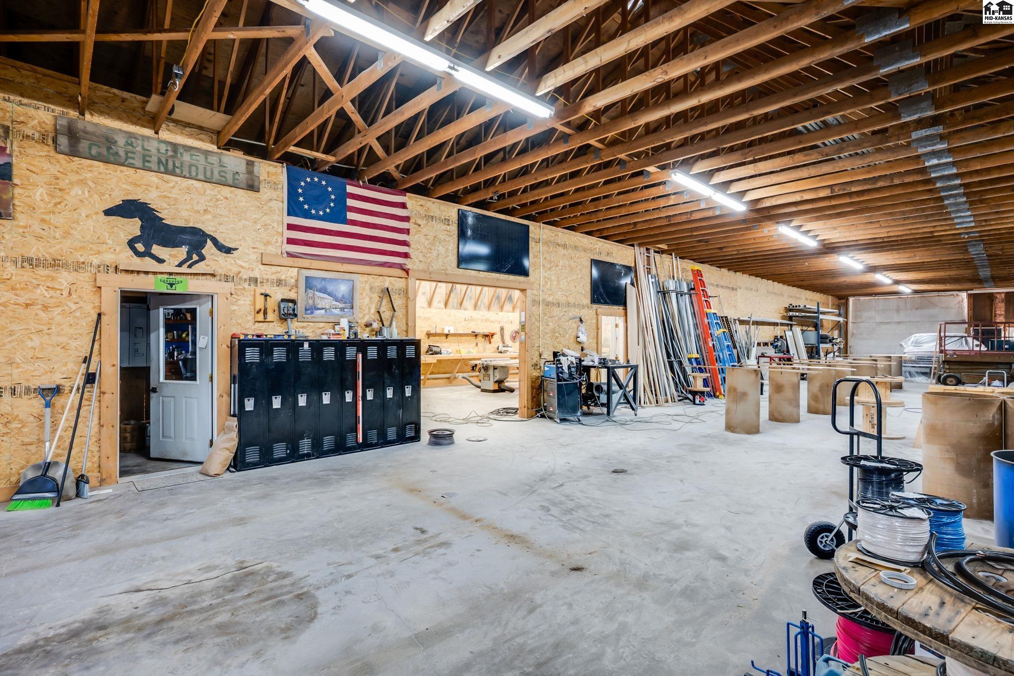 2405 E Wasp Road Hutchinson KS 67501