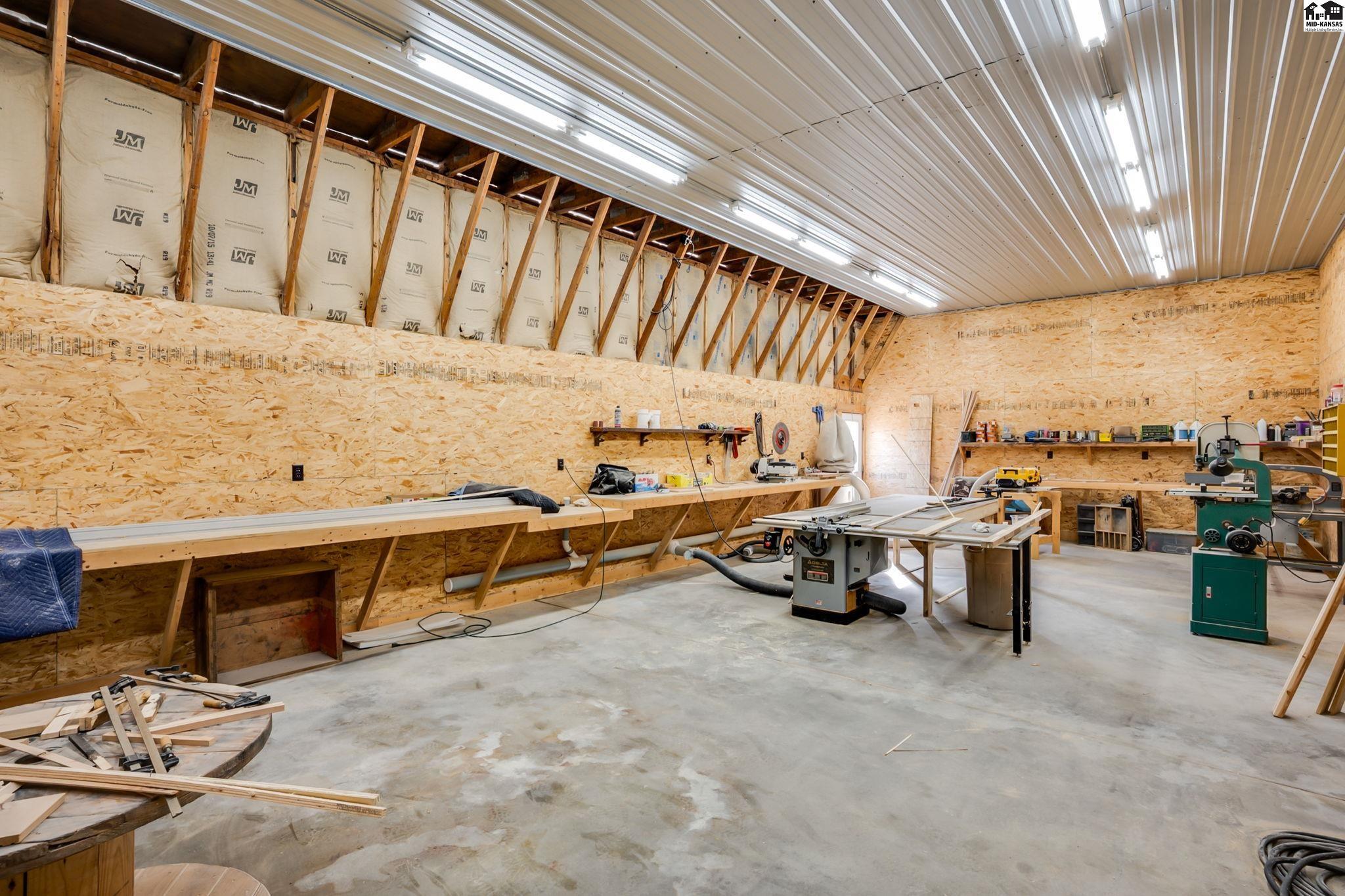 2405 E Wasp Road Hutchinson KS 67501