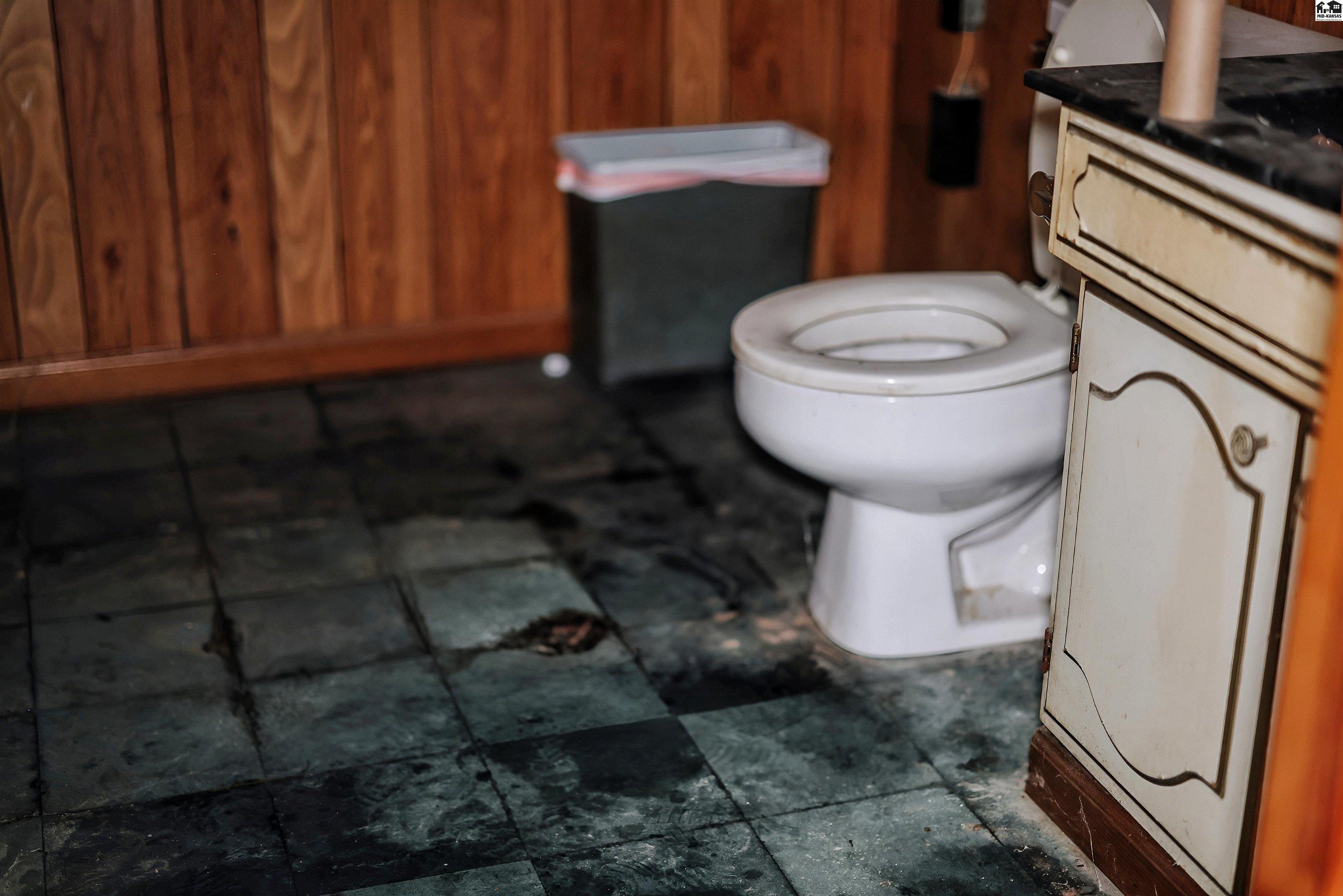 701 E 2nd Avenue Hutchinson KS 67501