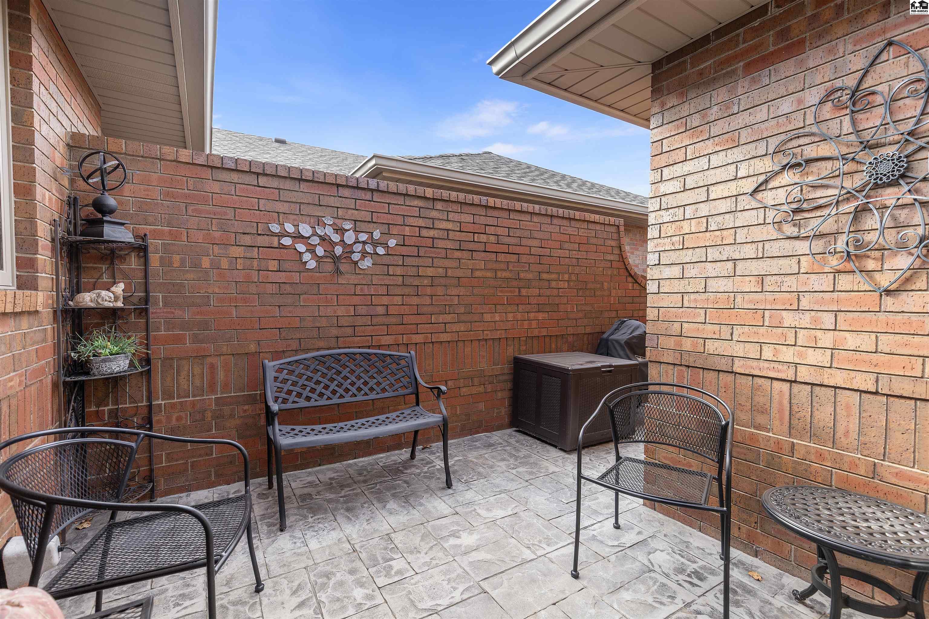 2813 Westminster Drive Hutchinson KS 67502