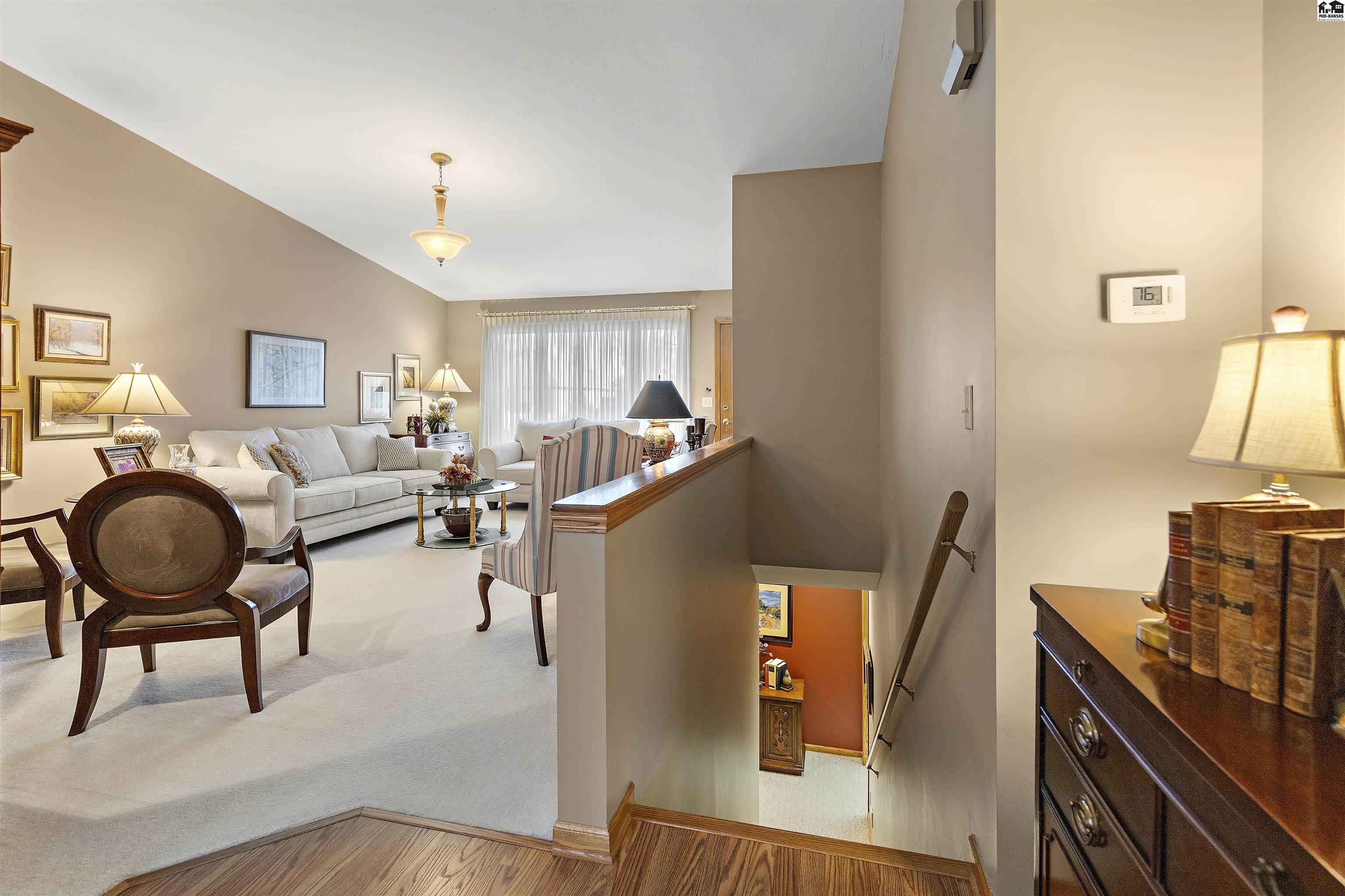 2813 Westminster Drive Hutchinson KS 67502