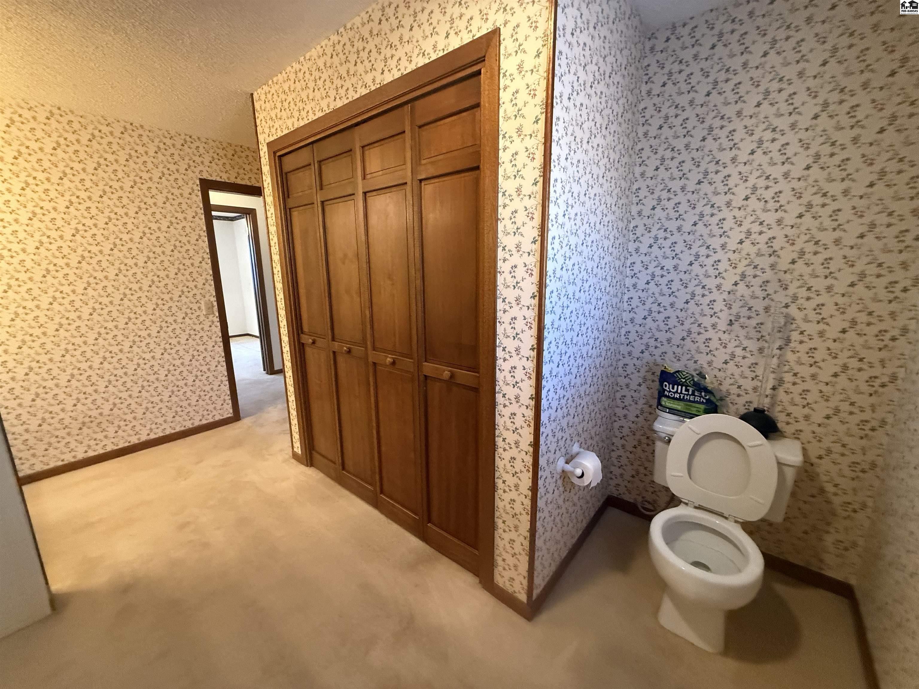 2805 Nottingham Drive Hutchinson KS 67502