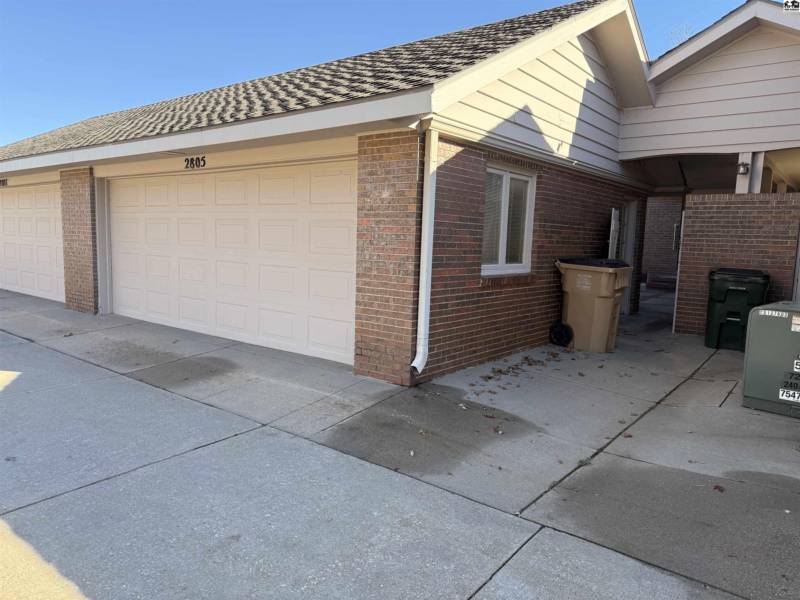 2805 Nottingham Drive Hutchinson KS 67502