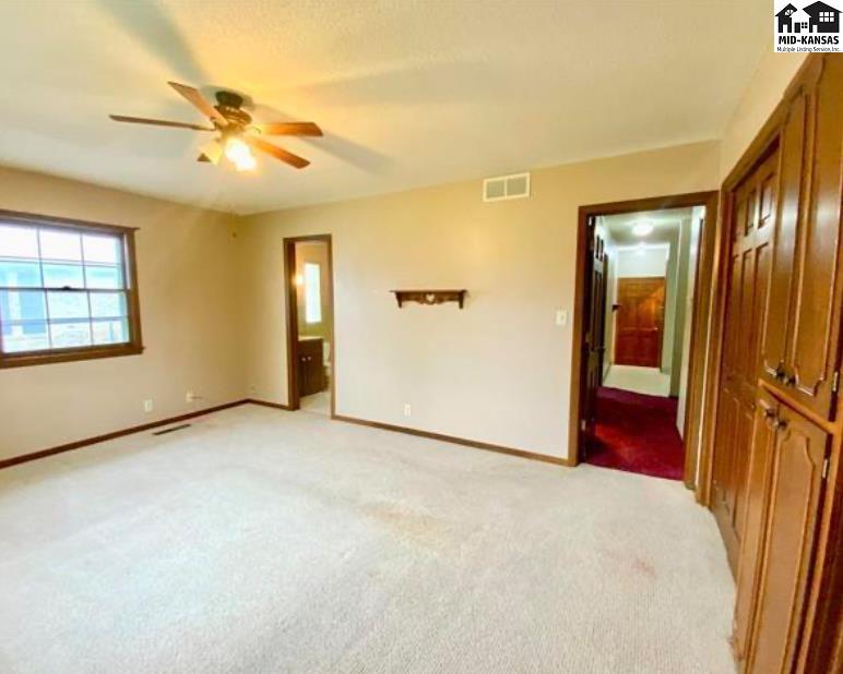 3100 Nutmeg Lane Hutchinson KS 67502