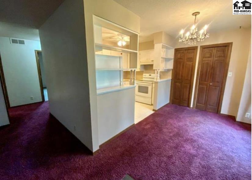 3100 Nutmeg Lane Hutchinson KS 67502