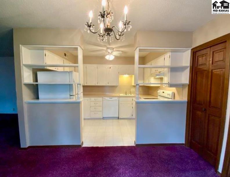 3100 Nutmeg Lane Hutchinson KS 67502