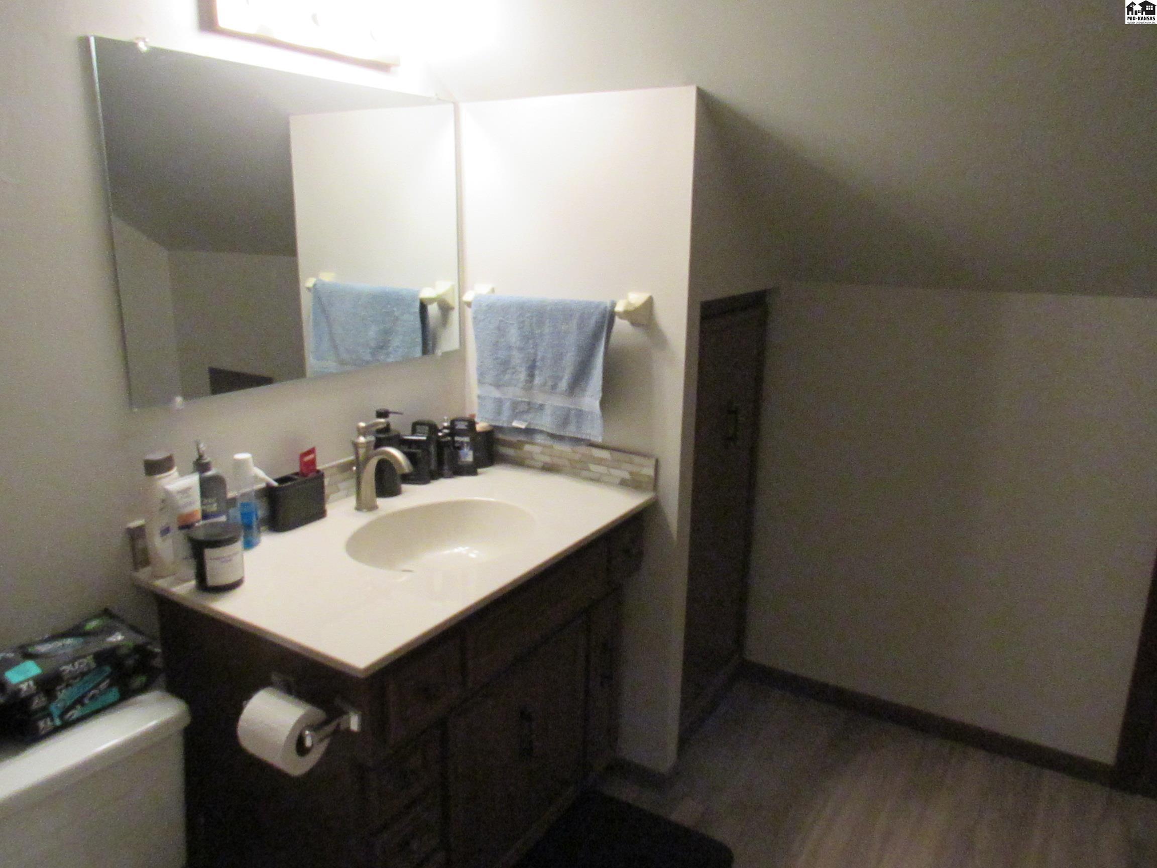 2810 Westminster Drive Hutchinson KS 67502