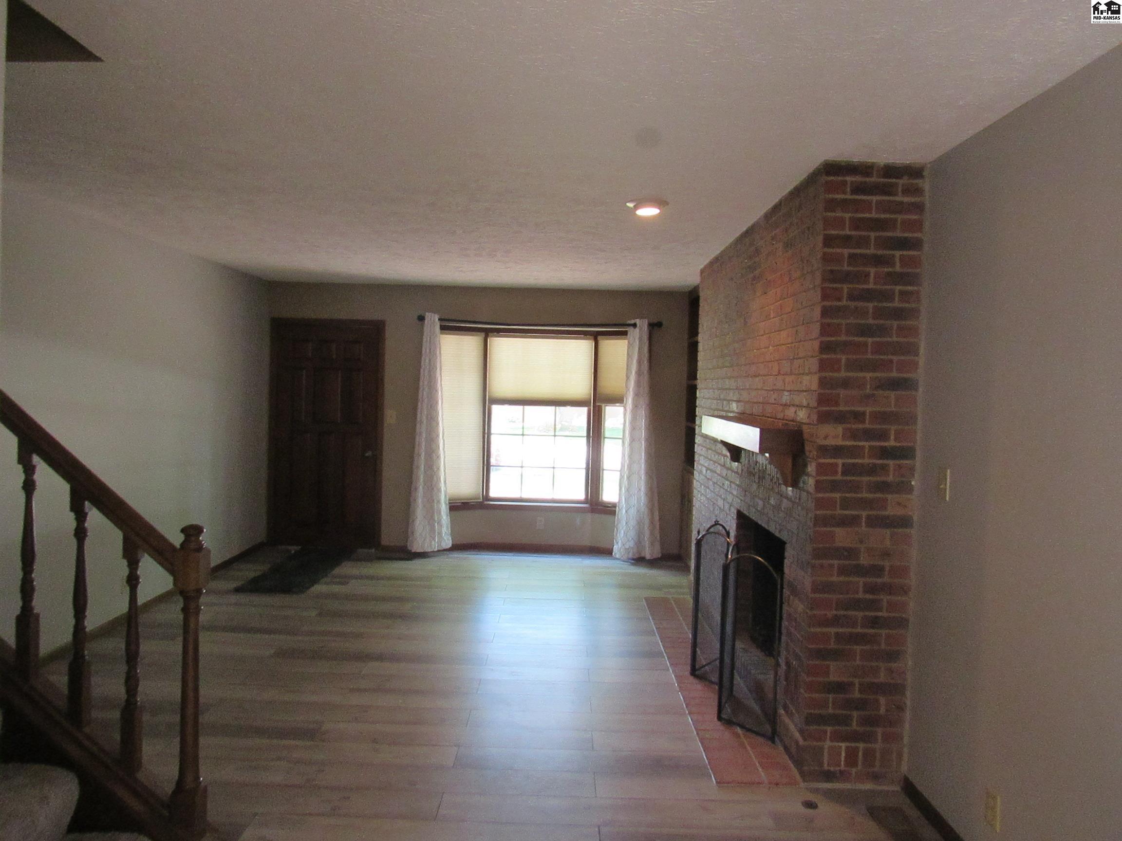 2810 Westminster Drive Hutchinson KS 67502
