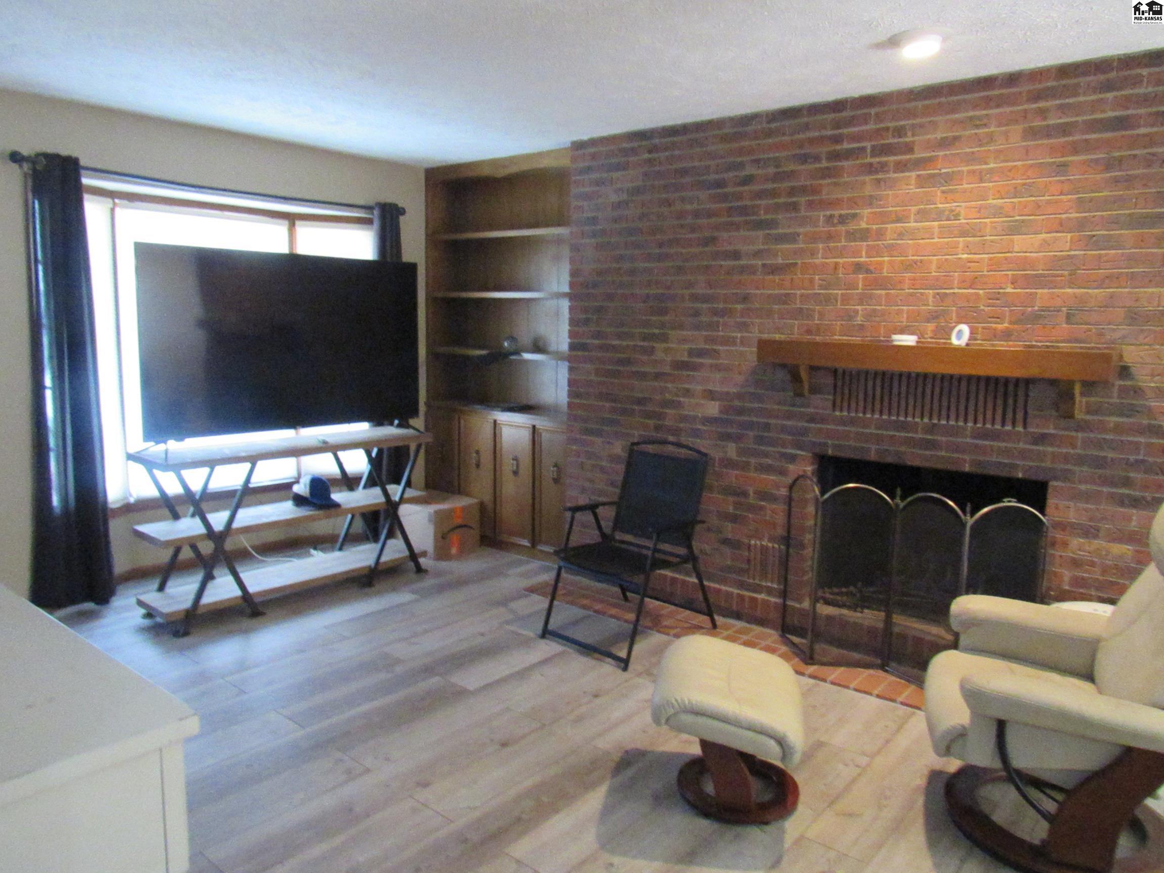 2810 Westminster Drive Hutchinson KS 67502