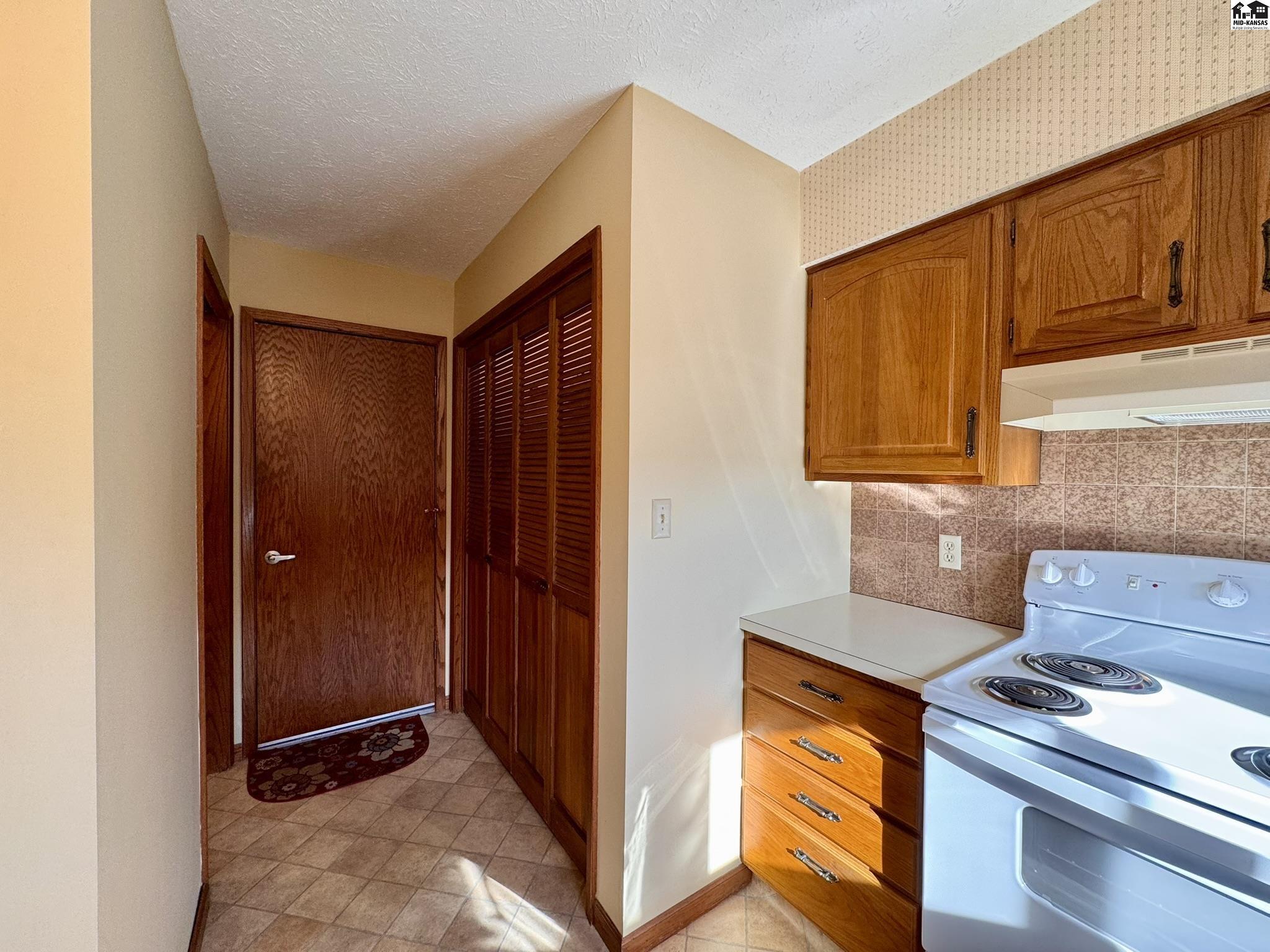 1301 A E 19th Avenue Hutchinson KS 67502