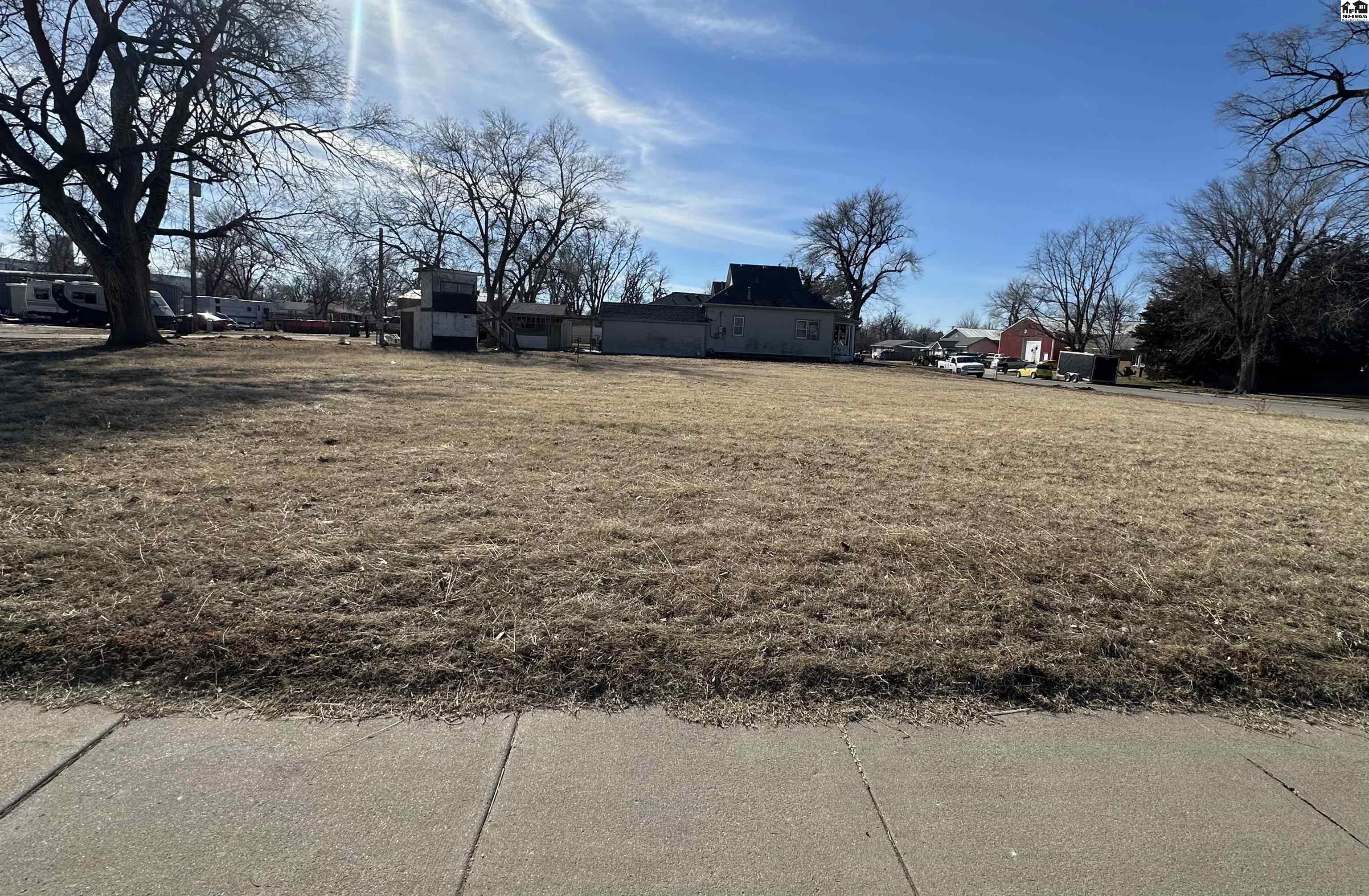 000 E 4th Avenue Hutchinson KS 67501