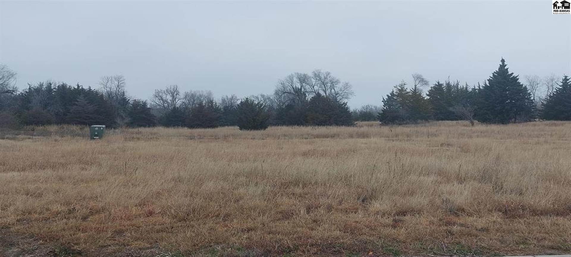 12 Monarch Lane Hutchinson KS 67502