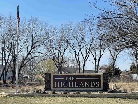 000 E Snokomo Road Hutchinson KS 67502