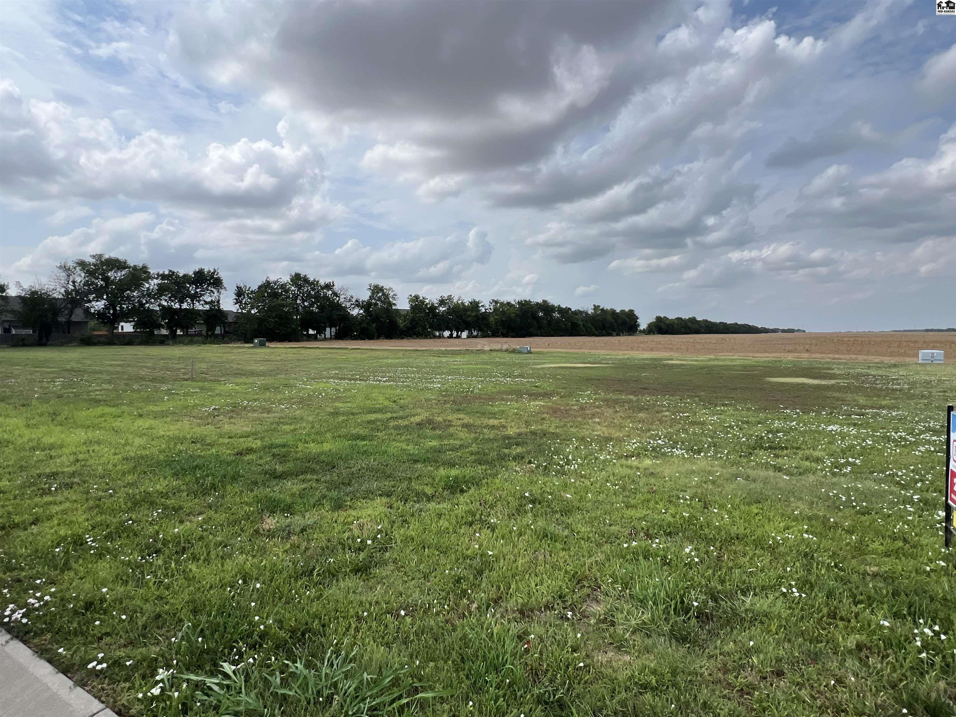 901 Veranda Lake Drive Mcpherson KS 67460