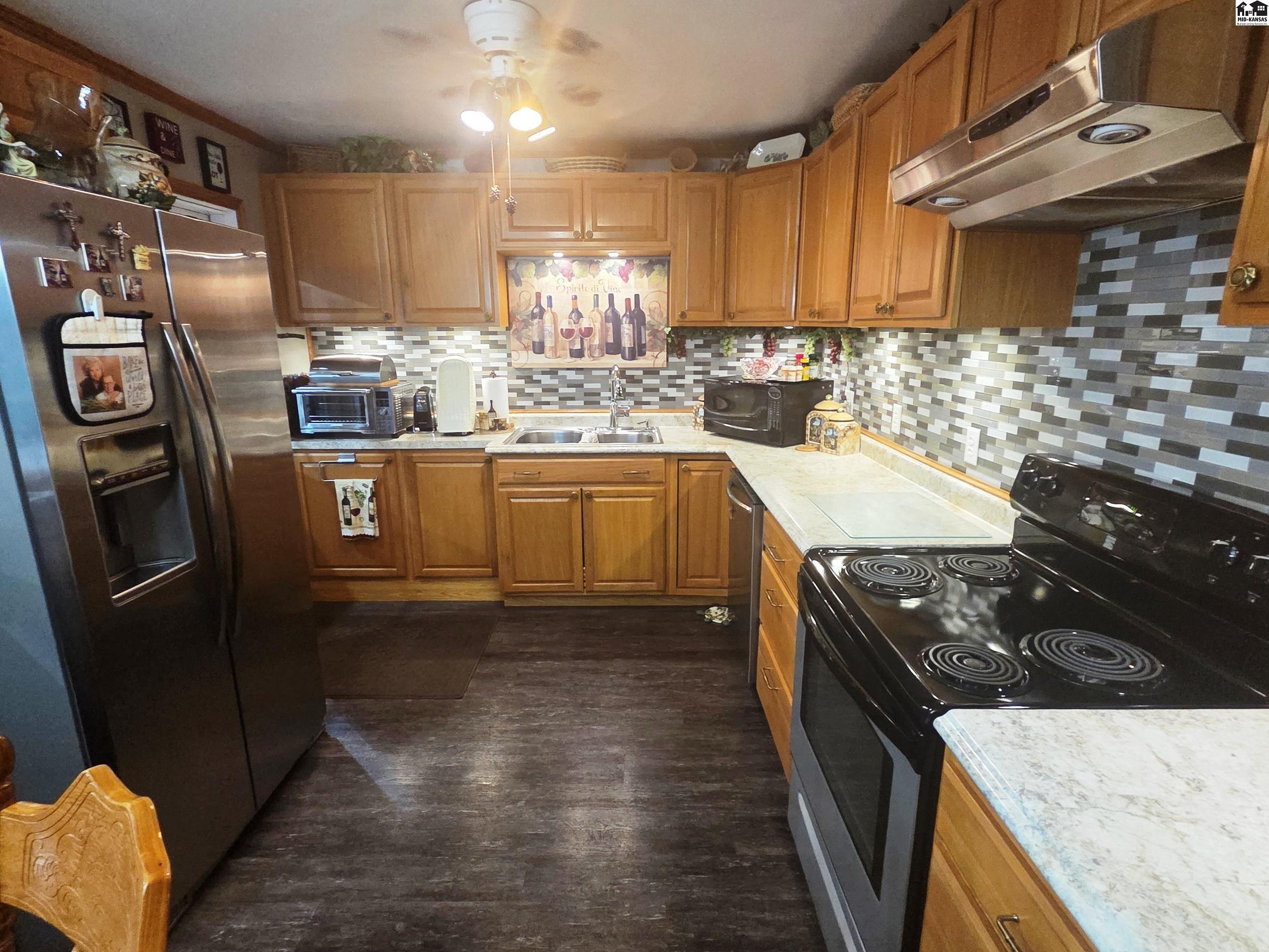 1885 Upland Road Marion KS 66861