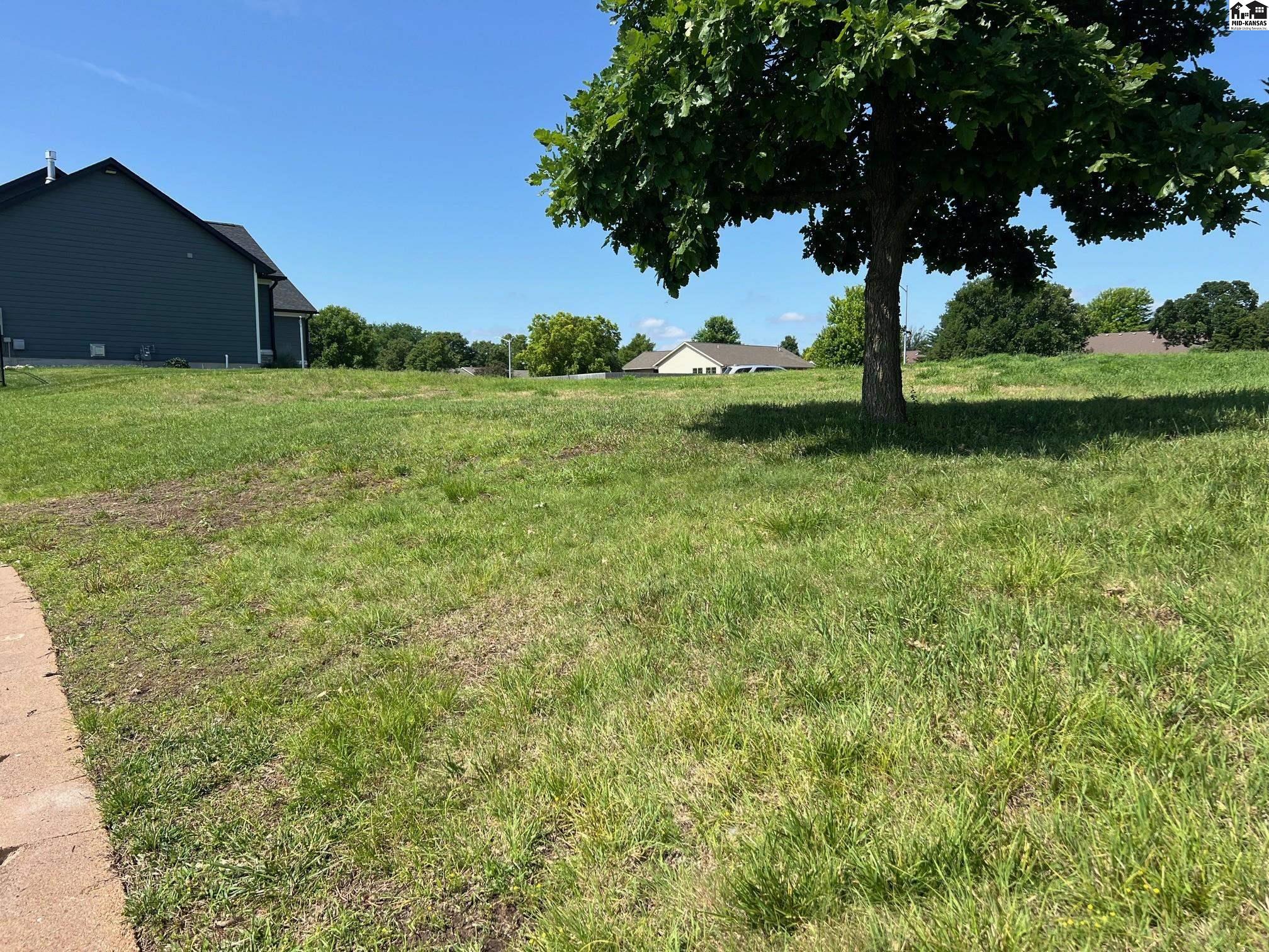 422 Kaiser Court Mcpherson KS 67460