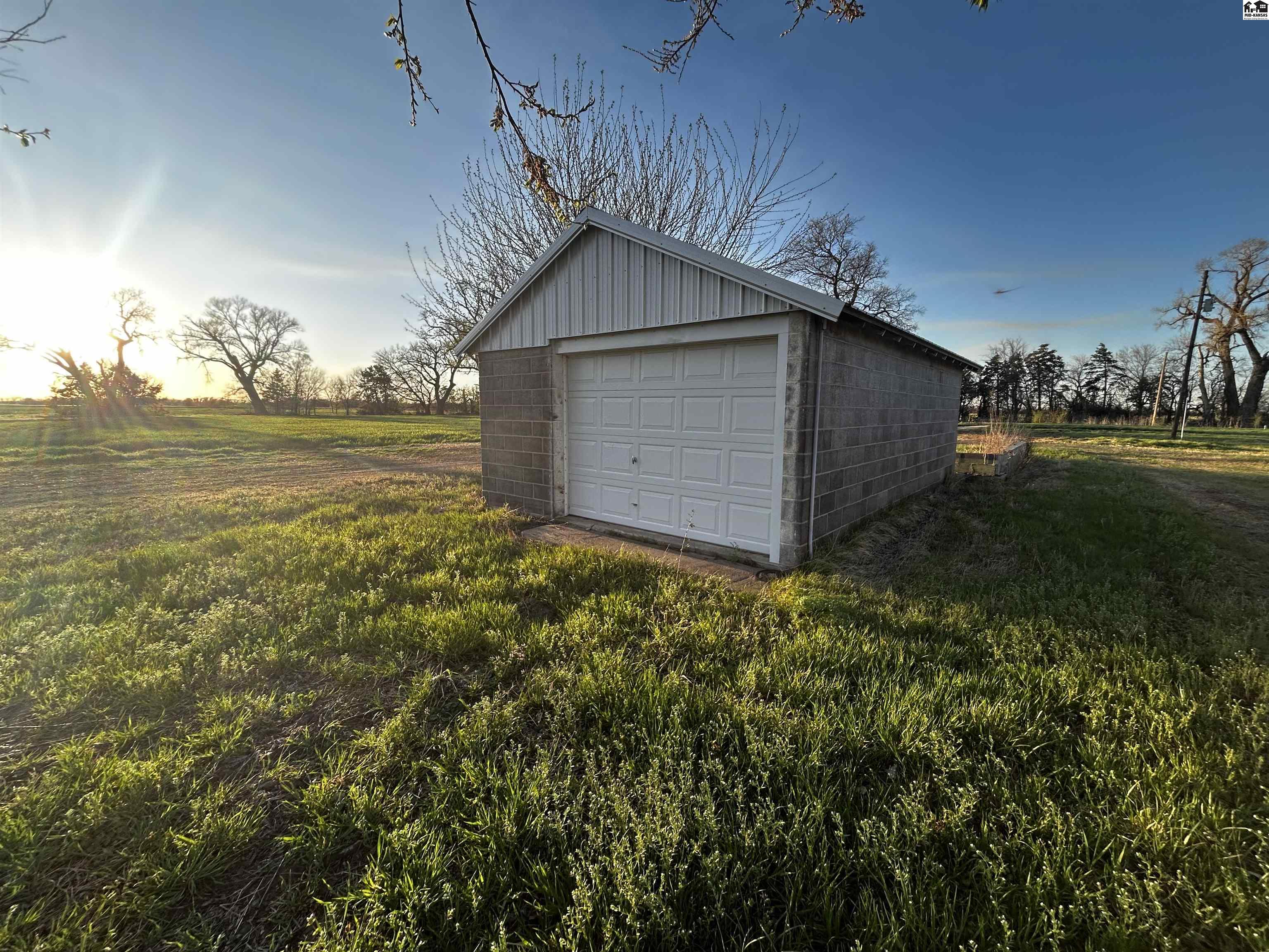 21315 SW 96th Street Burrton KS 67020