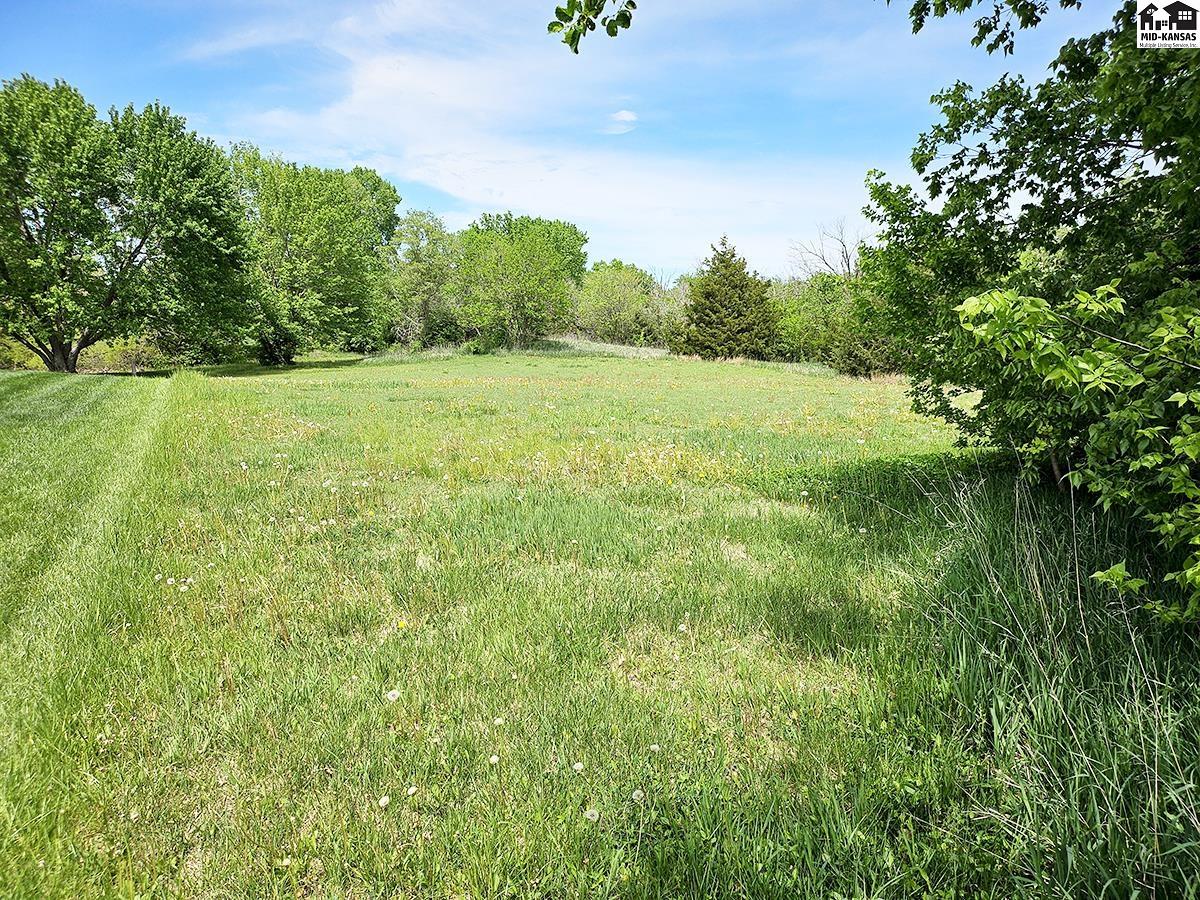 1423 E 1st Street Mcpherson KS 67460