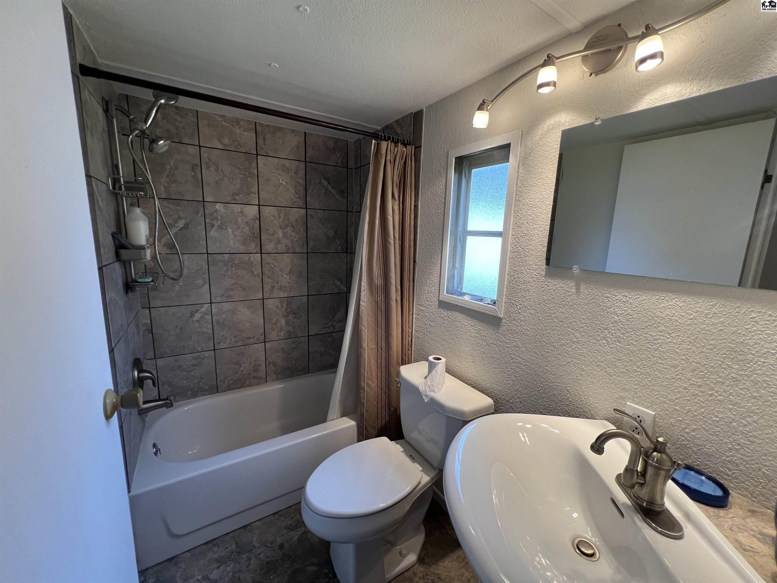 2121 Kruse Drive Marion KS 66861