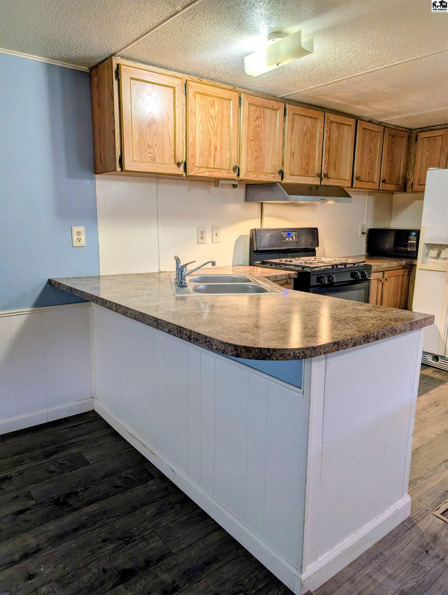 211 Hummingbird Drive Mcpherson KS 67460