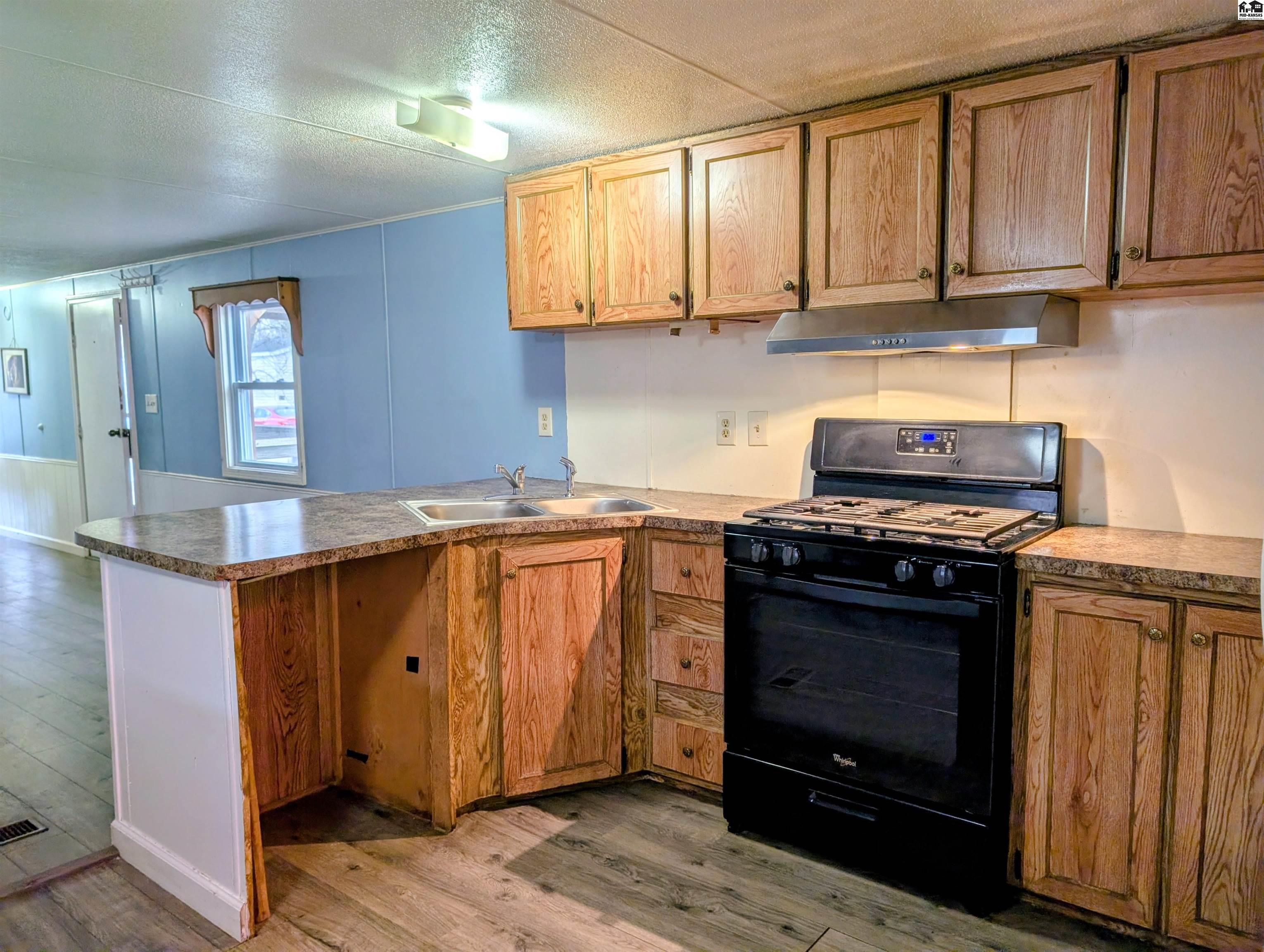 211 Hummingbird Drive Mcpherson KS 67460