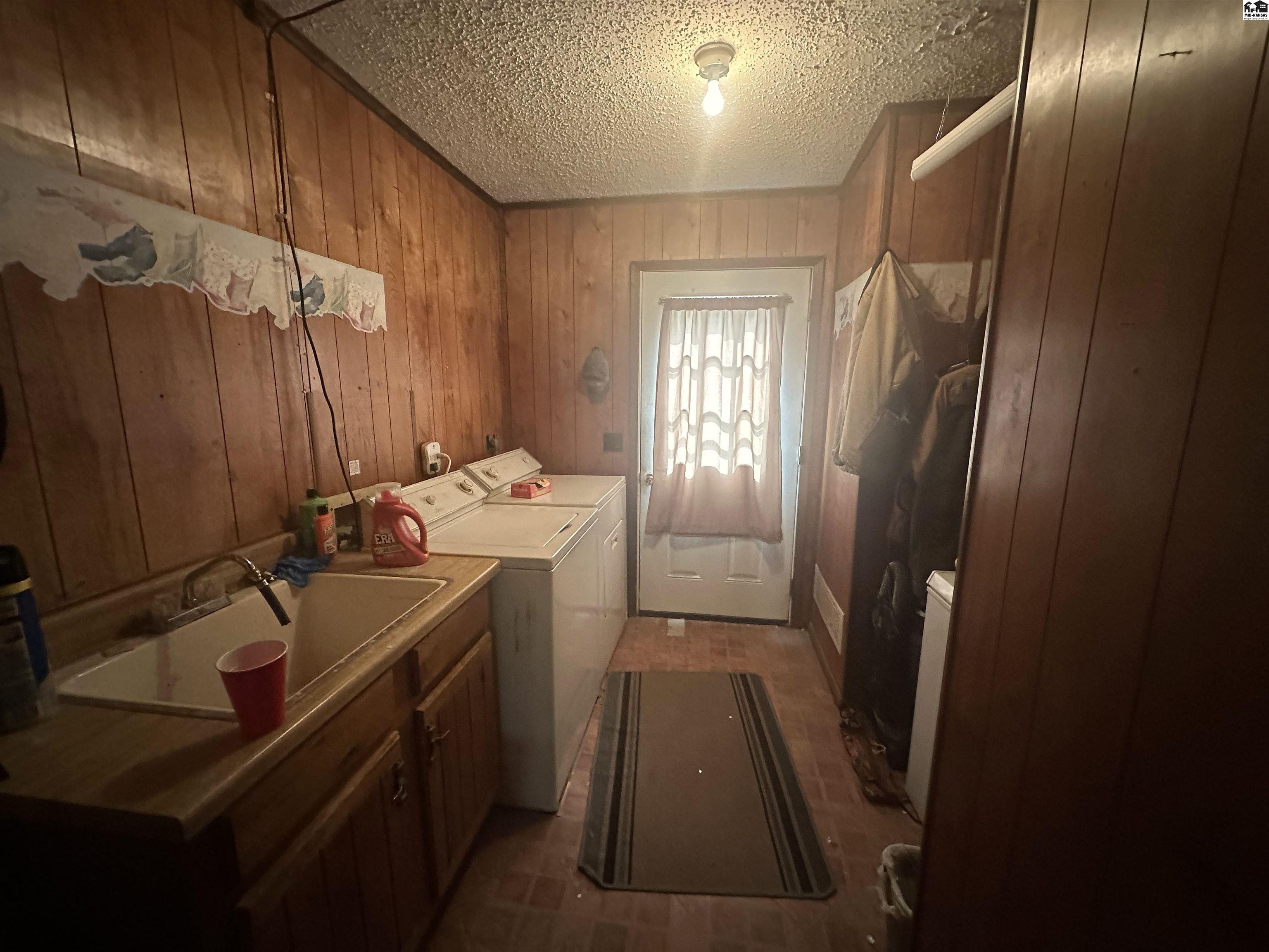 407 N Magnolia Street Attica KS 67009