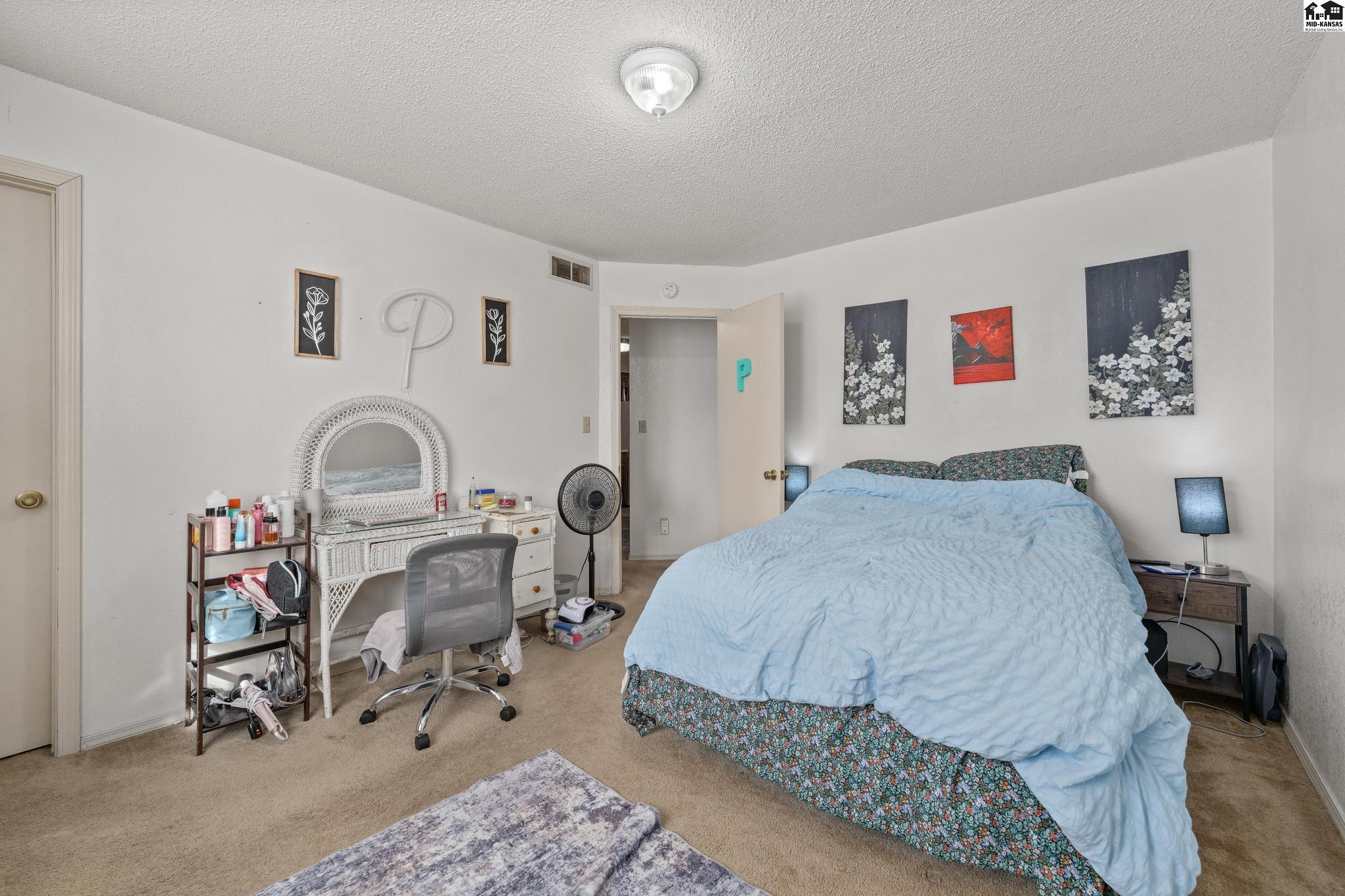 1701 E 24th Avenue Hutchinson KS 67502