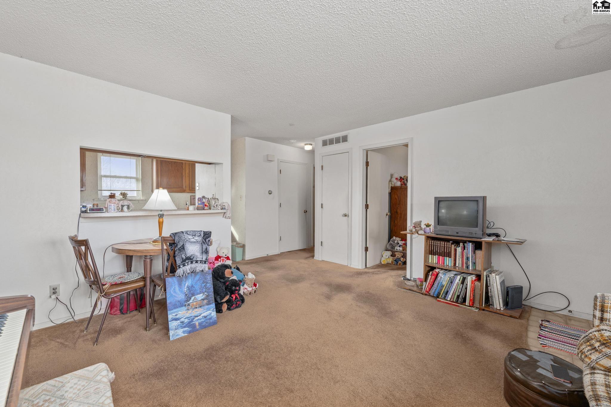 1701 E 24th Avenue Hutchinson KS 67502