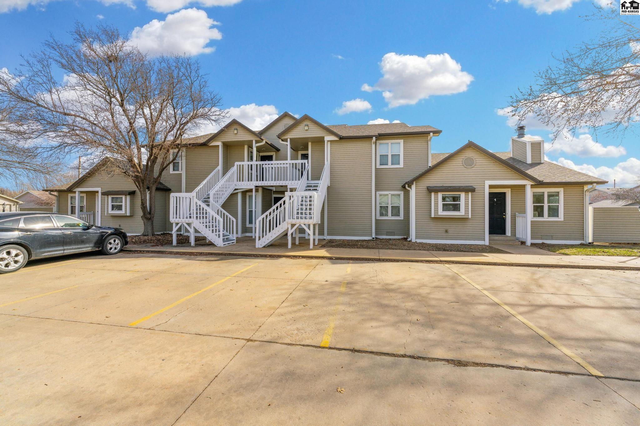 1704 E 24th Avenue Hutchinson KS 67502