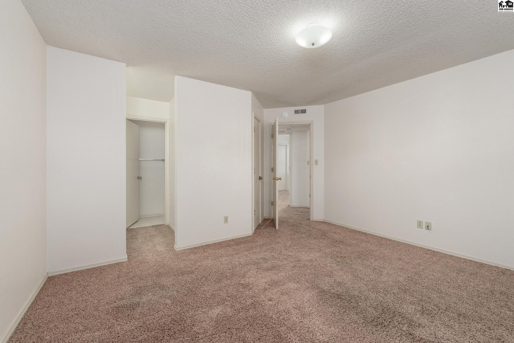 1704 E 24th Avenue Hutchinson KS 67502