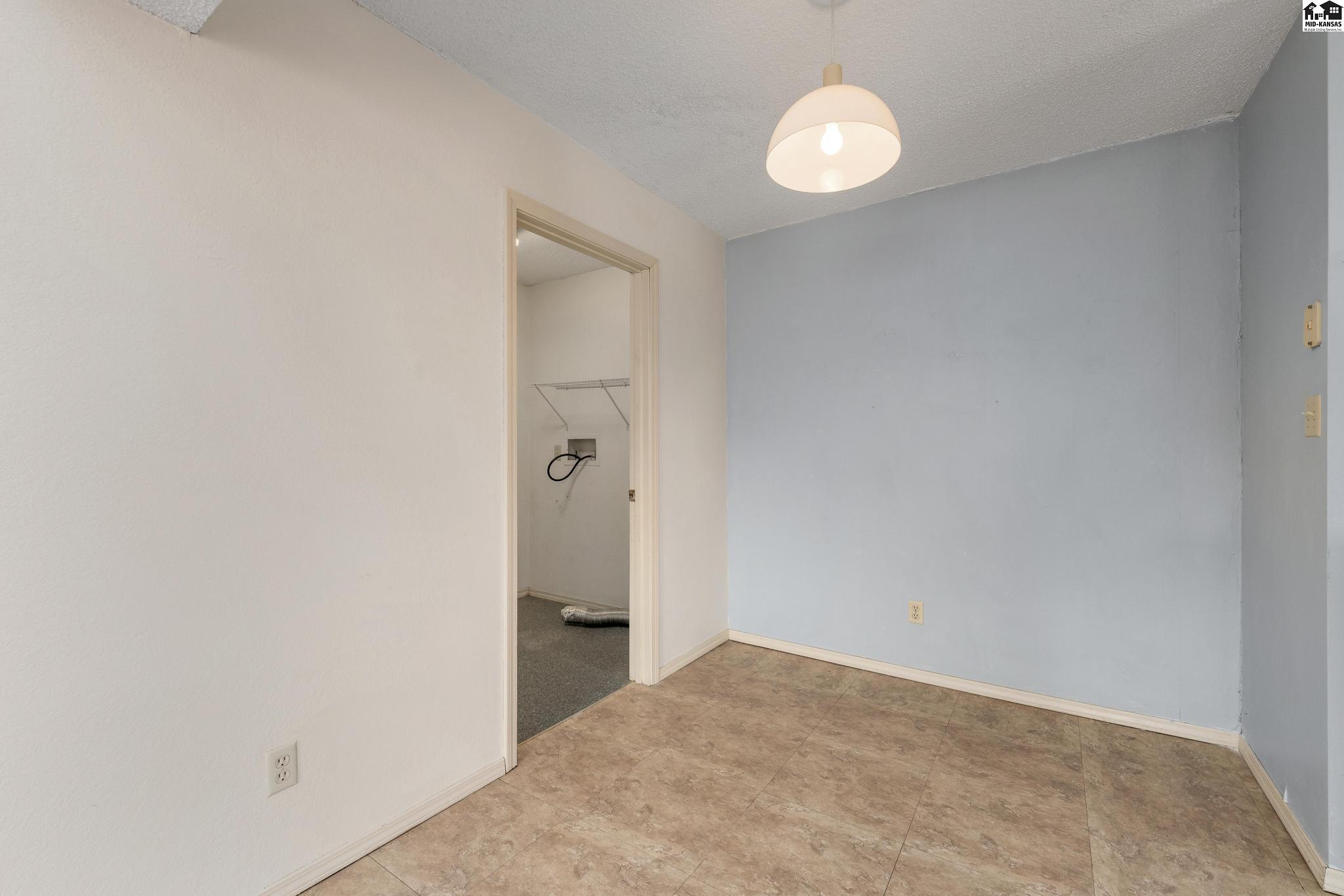 1704 E 24th Avenue Hutchinson KS 67502