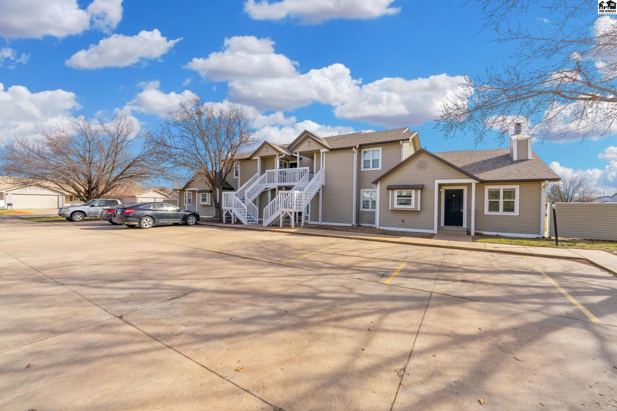 1704 E 24th Avenue Hutchinson KS 67502