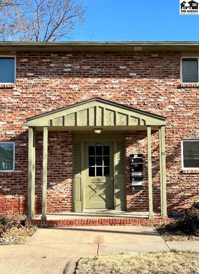 1220 N Washington Street Hutchinson KS 67501
