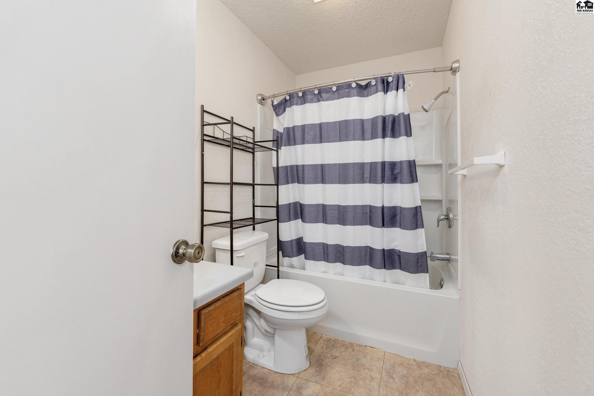 1710 E 24th Avenue Hutchinson KS 67502