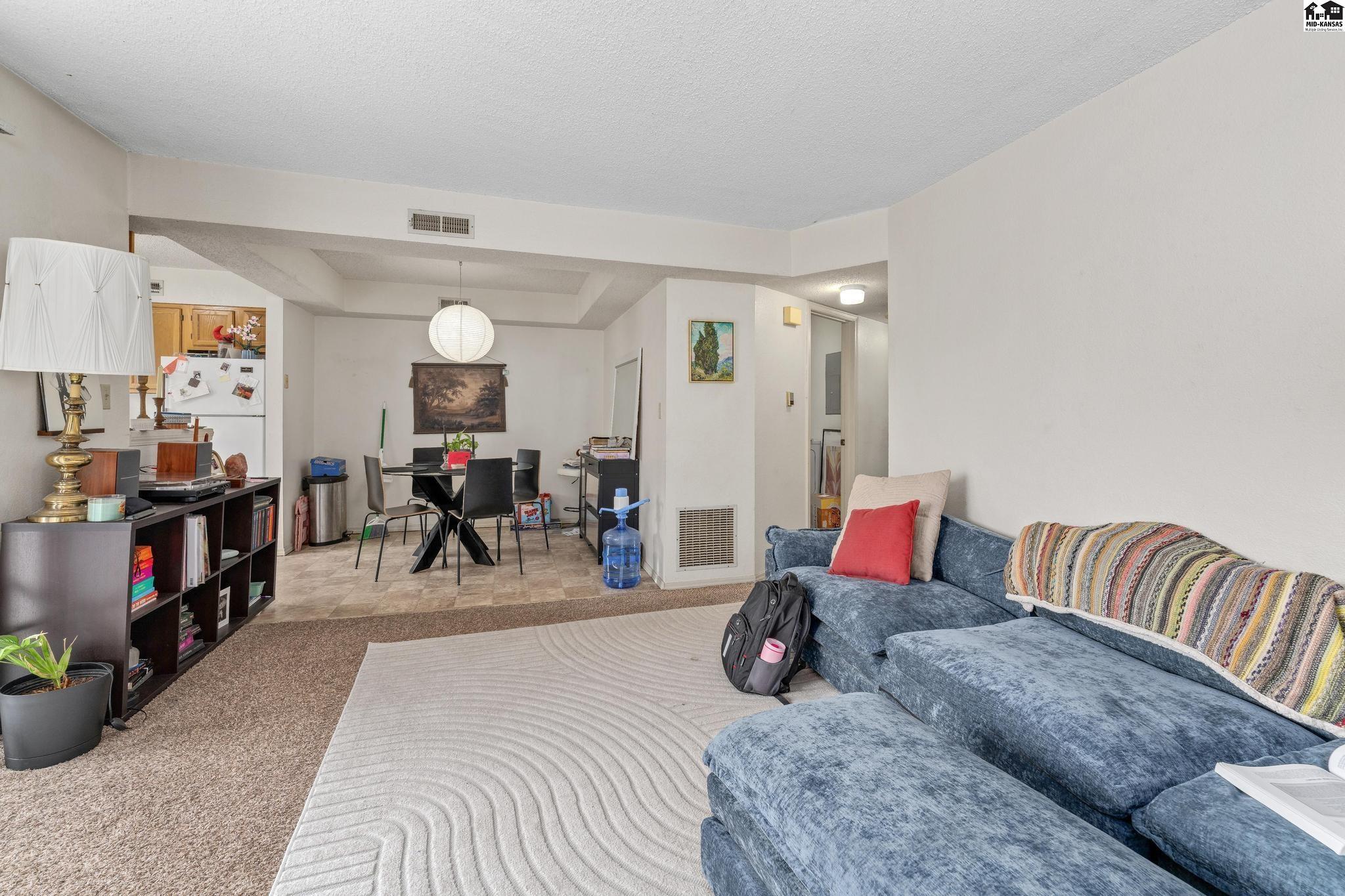 1710 E 24th Avenue Hutchinson KS 67502