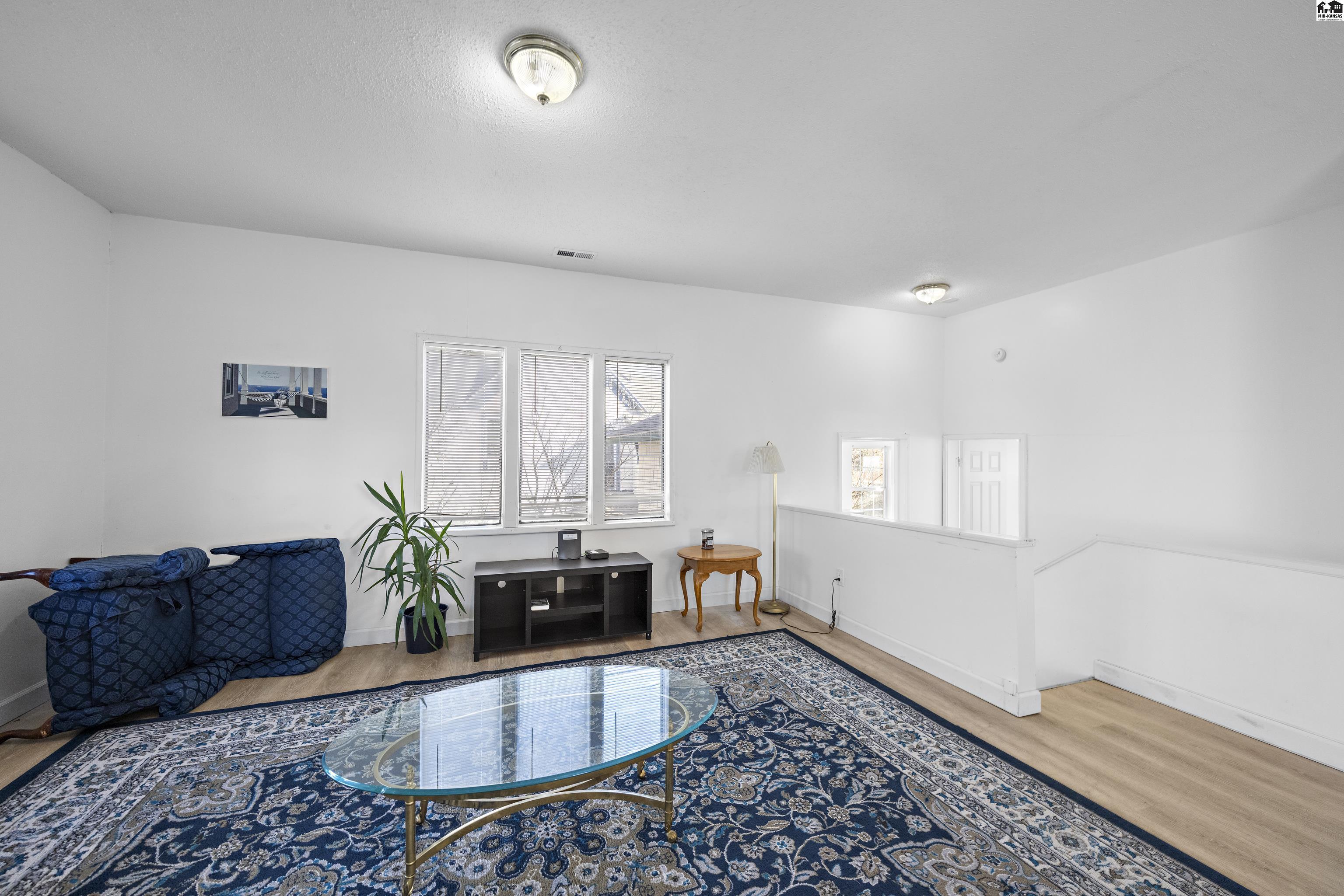 518 N Poplar Street Hutchinson KS 67501