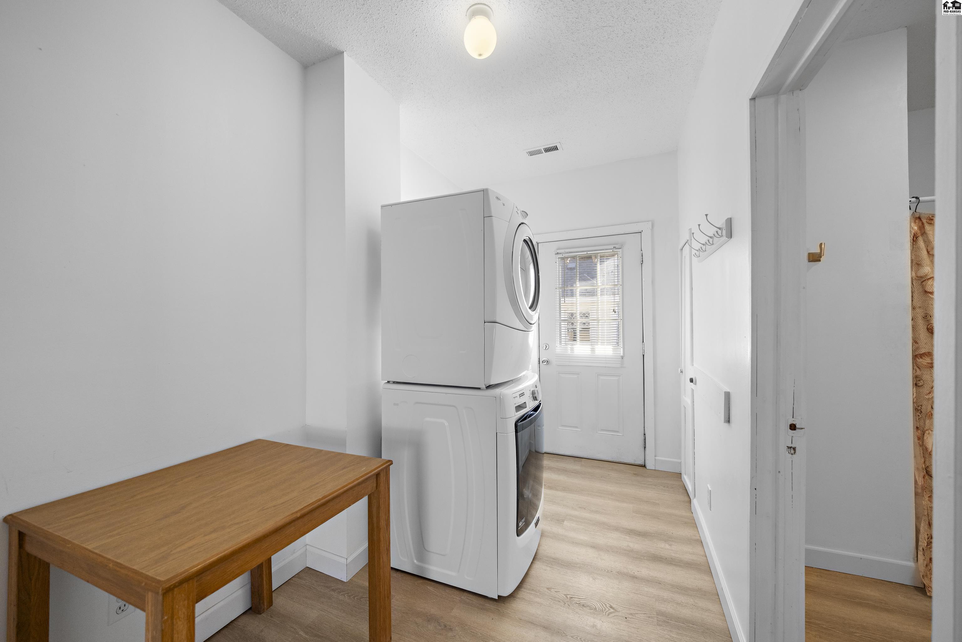 518 N Poplar Street Hutchinson KS 67501