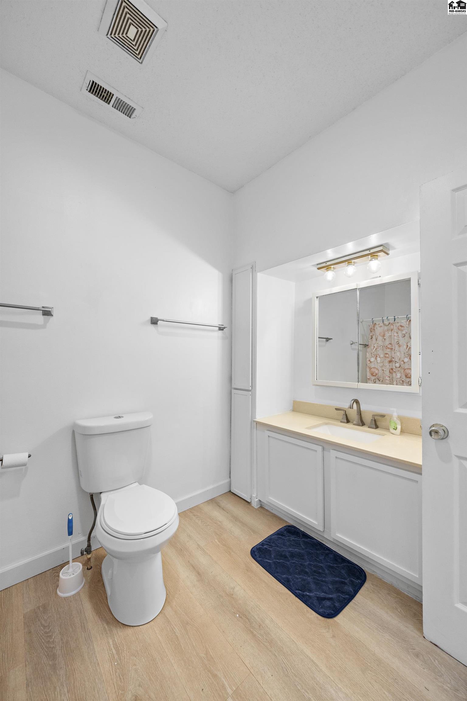 518 N Poplar Street Hutchinson KS 67501