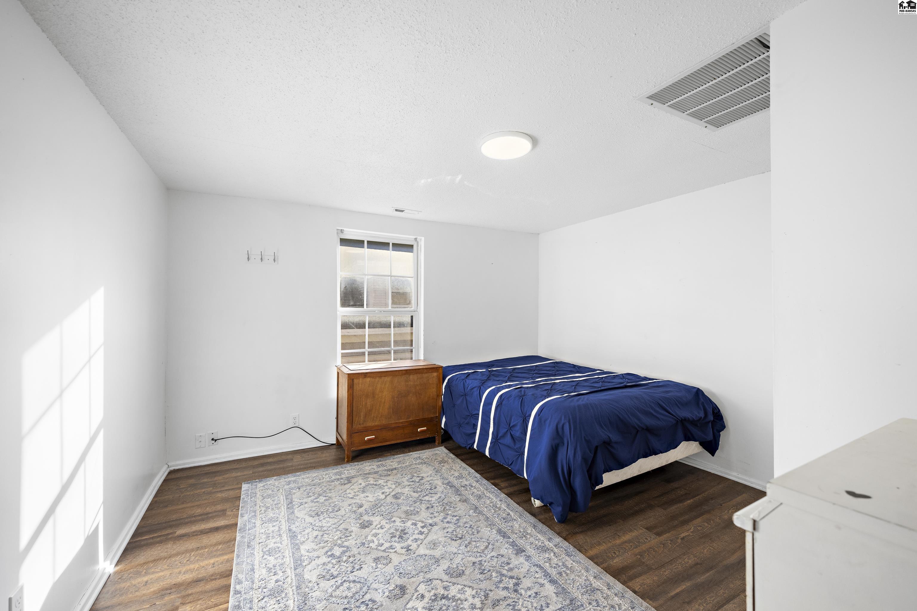 518 N Poplar Street Hutchinson KS 67501