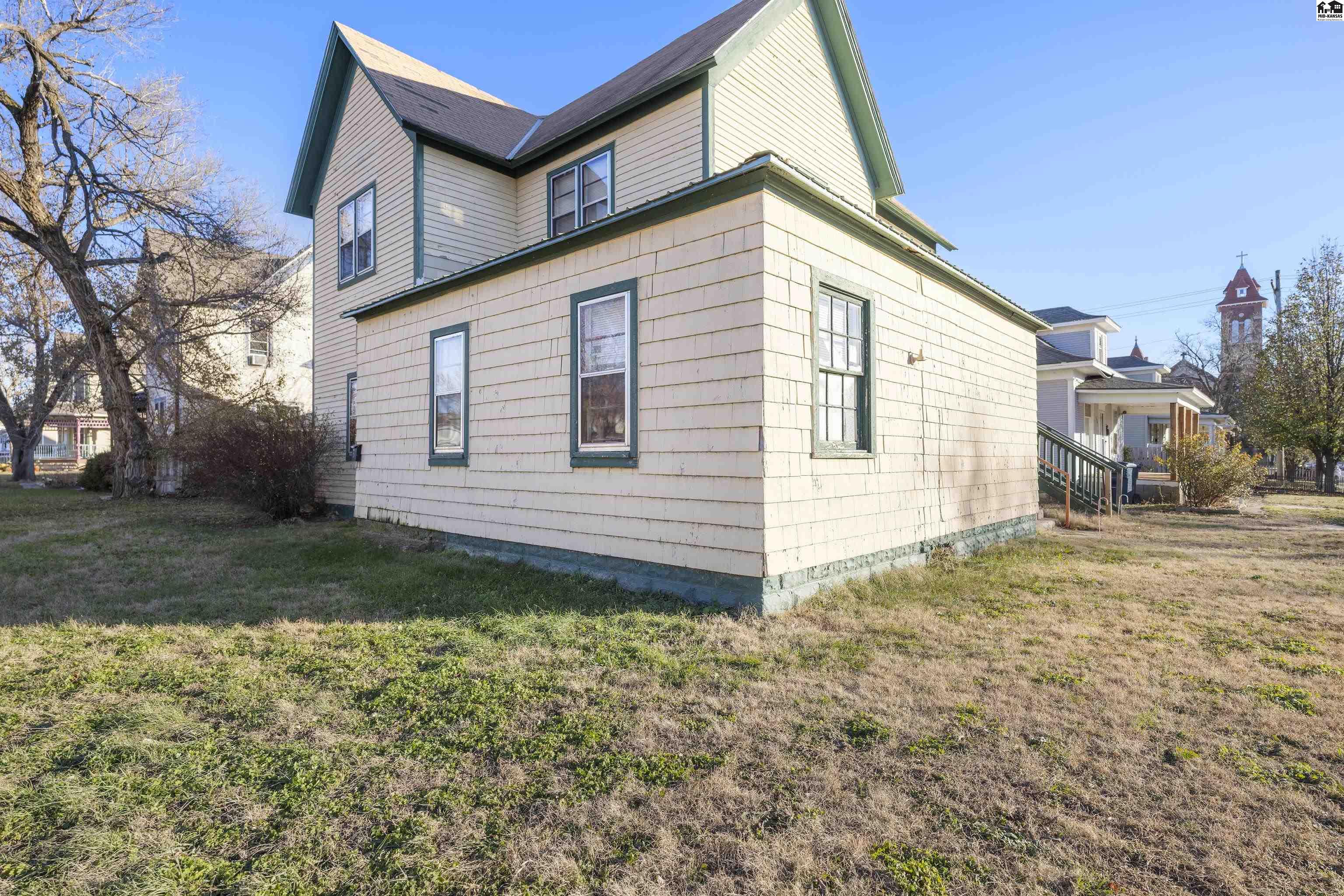 518 N Poplar Street Hutchinson KS 67501