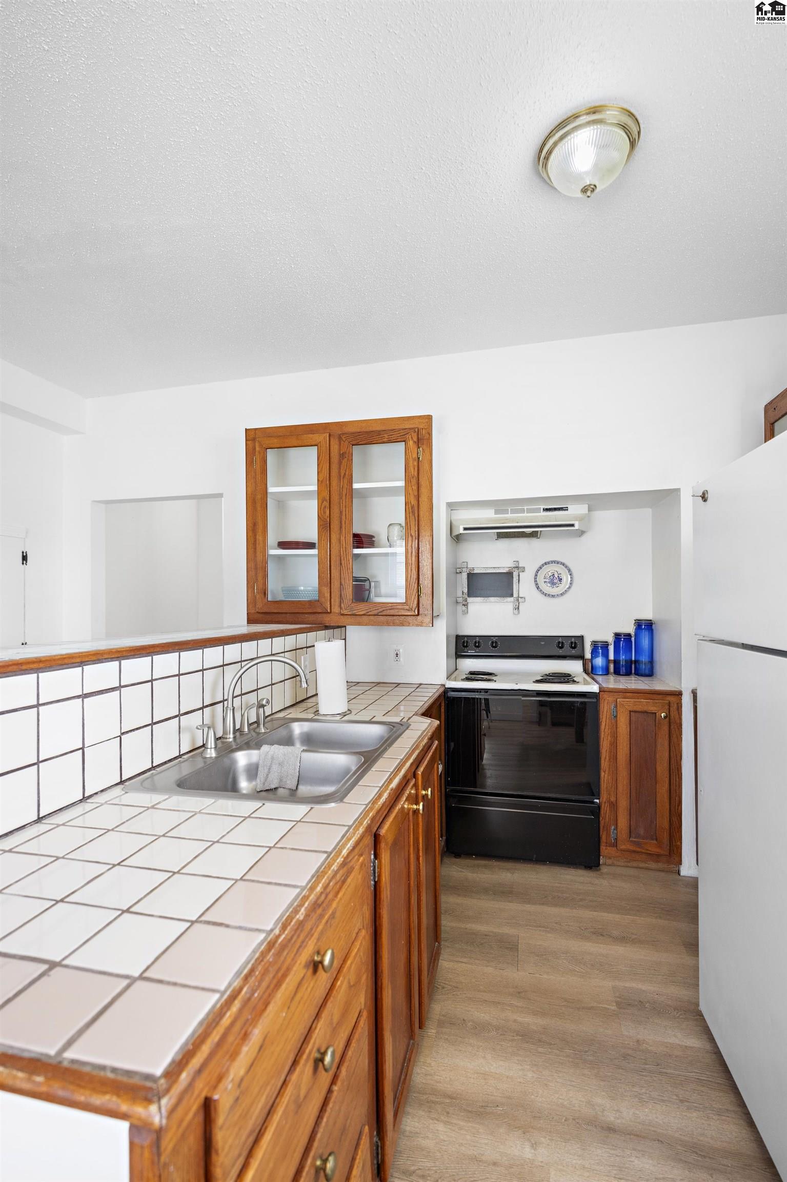 518 N Poplar Street Hutchinson KS 67501